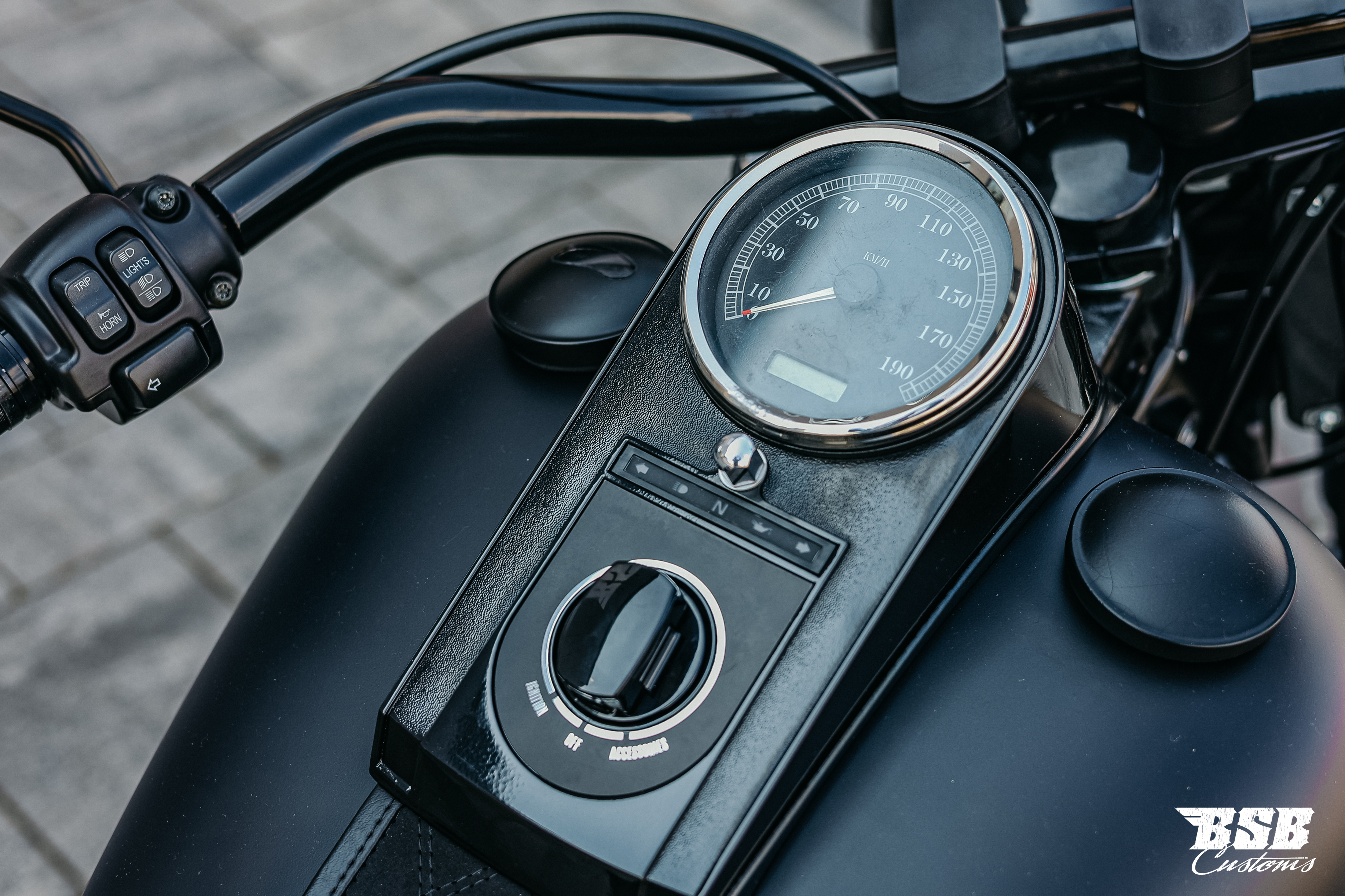 2013 Harley Davidson FLSTF FAT BOY Spezial // 103 CUI Mega-Umbau  ///  Finanzierung ab 5,99% möglich  ab 300 eur / mtl.