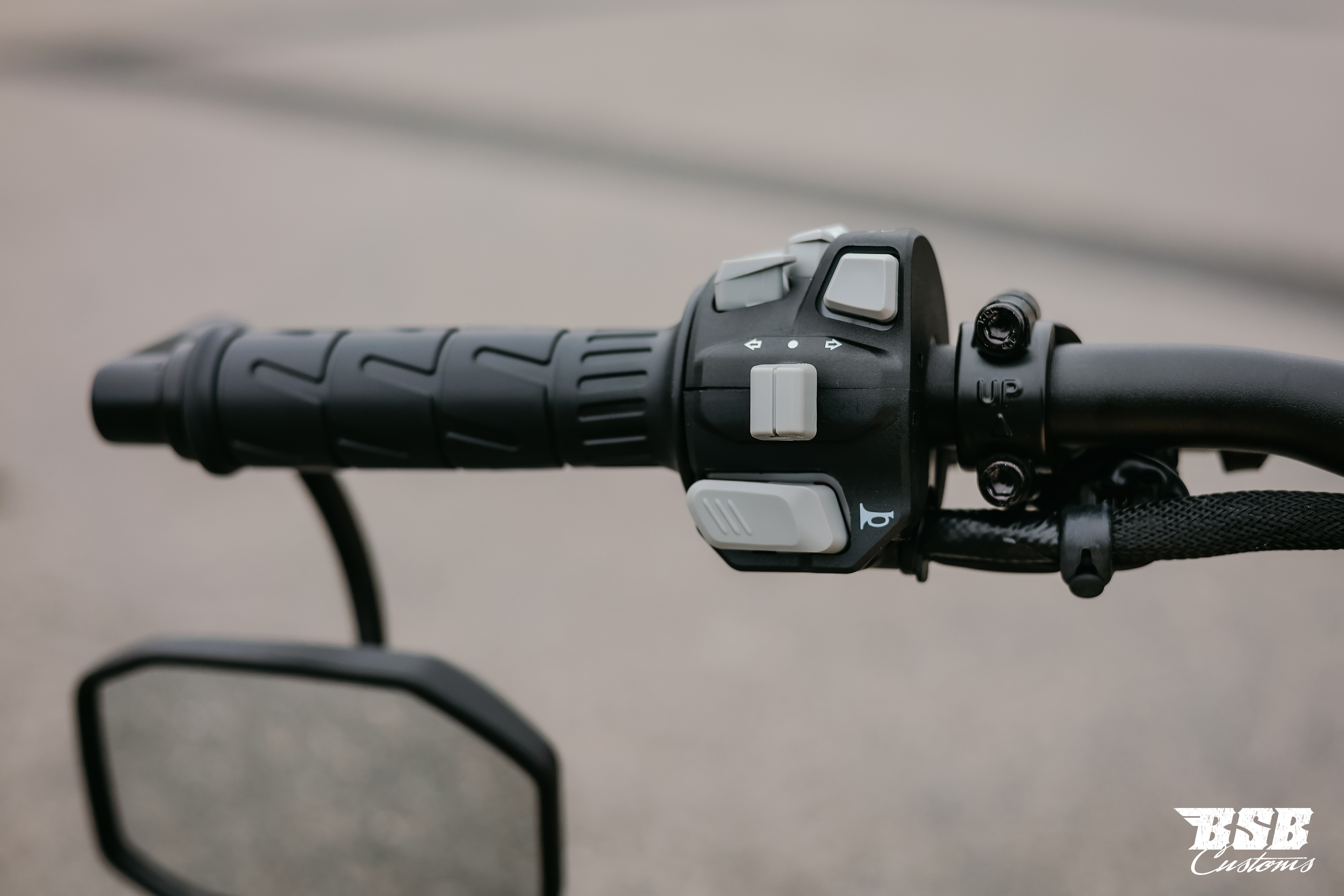 Benda LFC 700 Pro– Airride -300-er Hi-Reifen, ABS / TFT/ Anti-Hopping Kupplung modifiziert by BSB Customs NEUFAHRZEUG!!! 