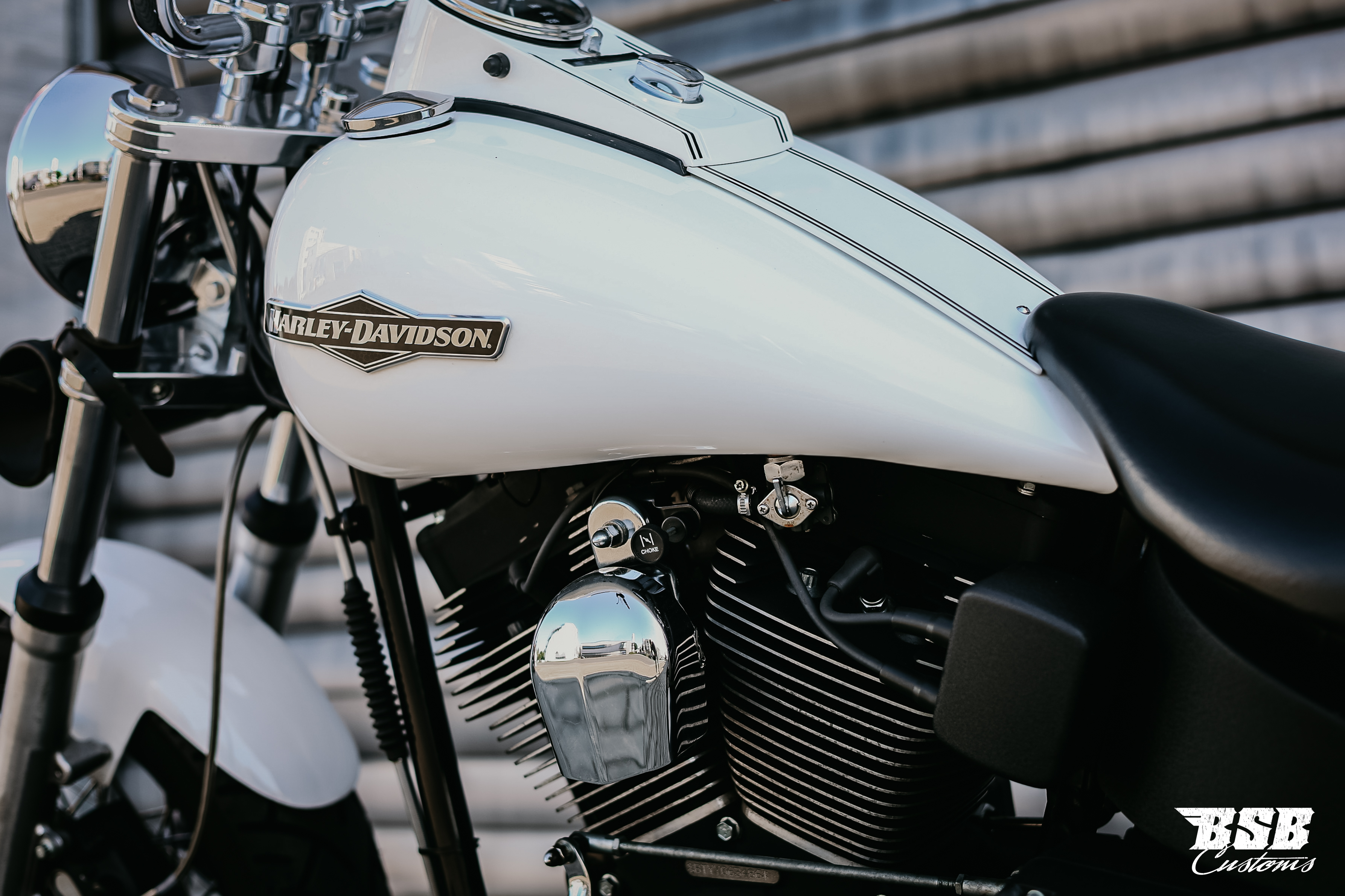 2000 Harley Davidson FXSTB Night Train mit "VERGASER" mit vielen Extras + 12 Monate Garantie 