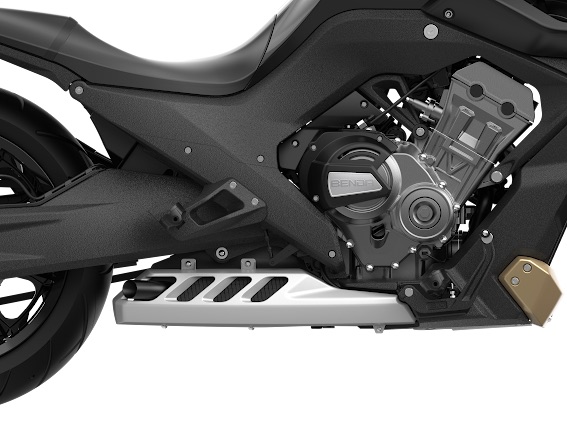 Benda LFC 700 Pro– Airride -300-er Hi-Reifen, ABS / TFT/ Anti-Hopping Kupplung modifiziert by BSB Customs NEUFAHRZEUG!!! Benda LFC 700 Pro– Airride -300-er Hi-Reifen, ABS / TFT/ Anti-Hopping Kupplung modifiziert by BSB Customs NEUFAHRZEUG!!!