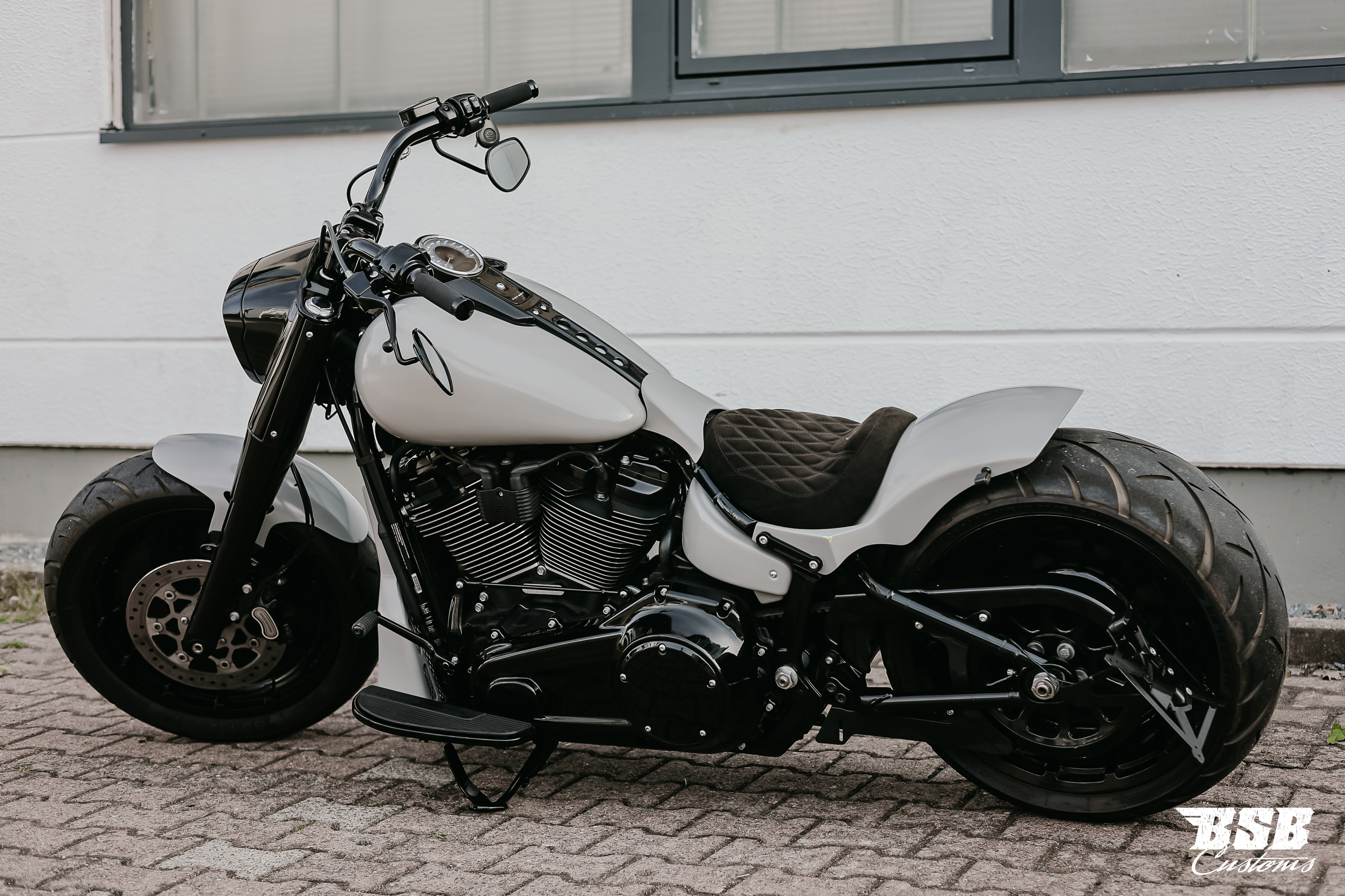 2018 Harley Davidson FAT BOY 107 CUI mit Umbau // Finanzierung ab 4,99% ohne Anzahlung möglich 
