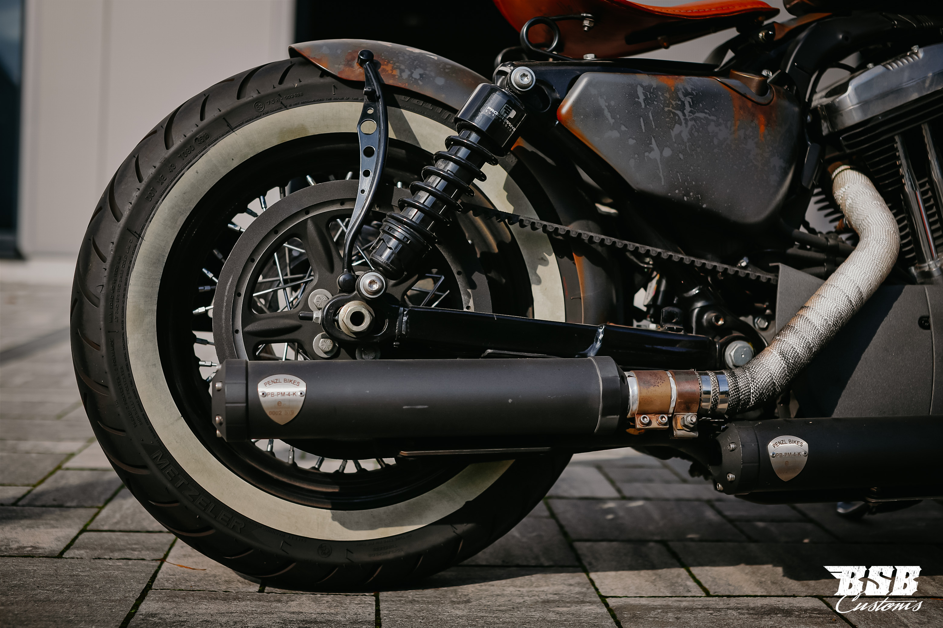 _MG_2105oV7qovMn1qGaW 2011 XL 1200 Nighstre Top Umbau Bobber Style Penzl, Thunderbike usw.