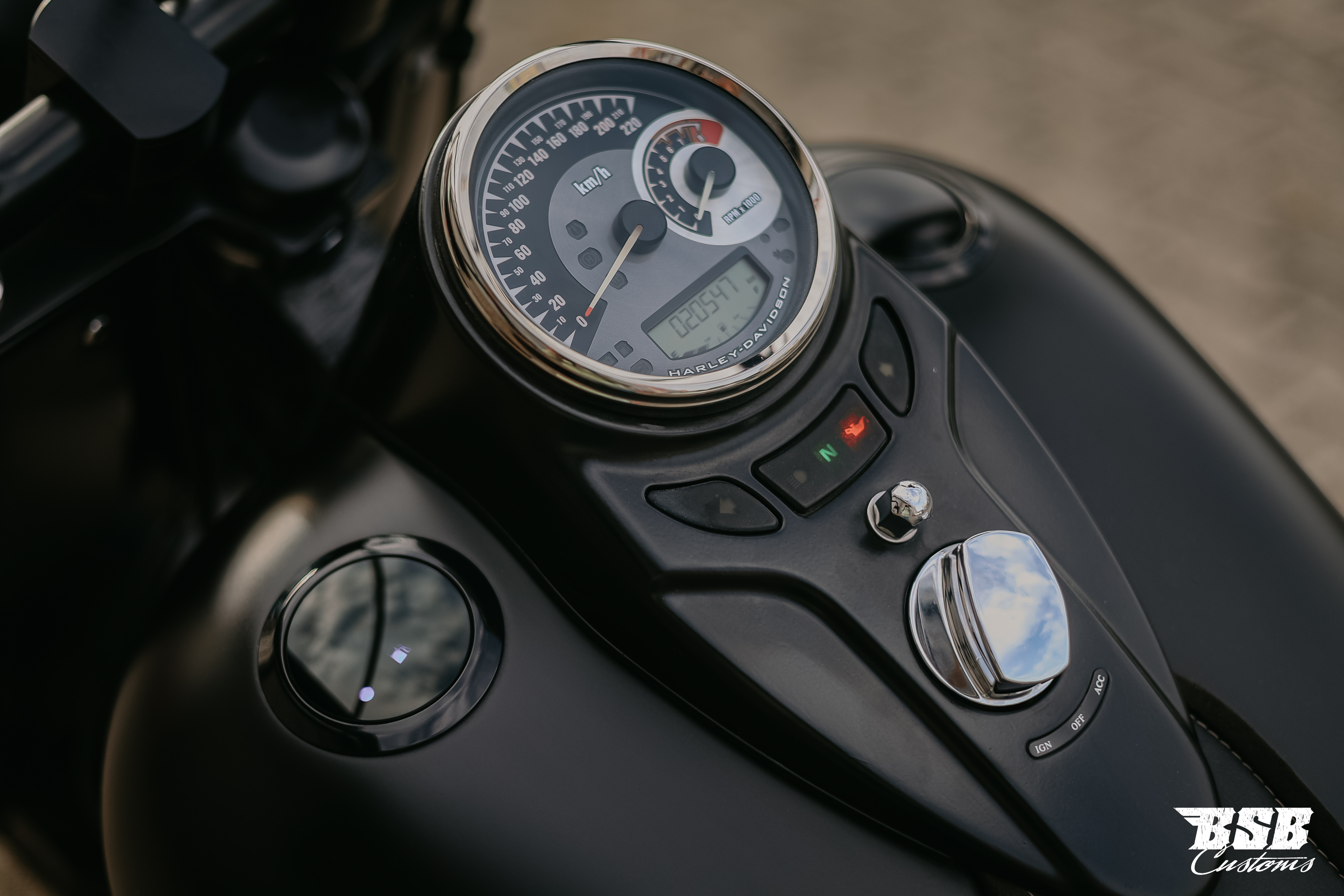 2012 Harley Davidson  Softail 103 CUI Mega-Umbau  ///  Jekill & Hyde Anlage / Finanzierung ab 5,99% möglich  ab 200 eur / mtl.