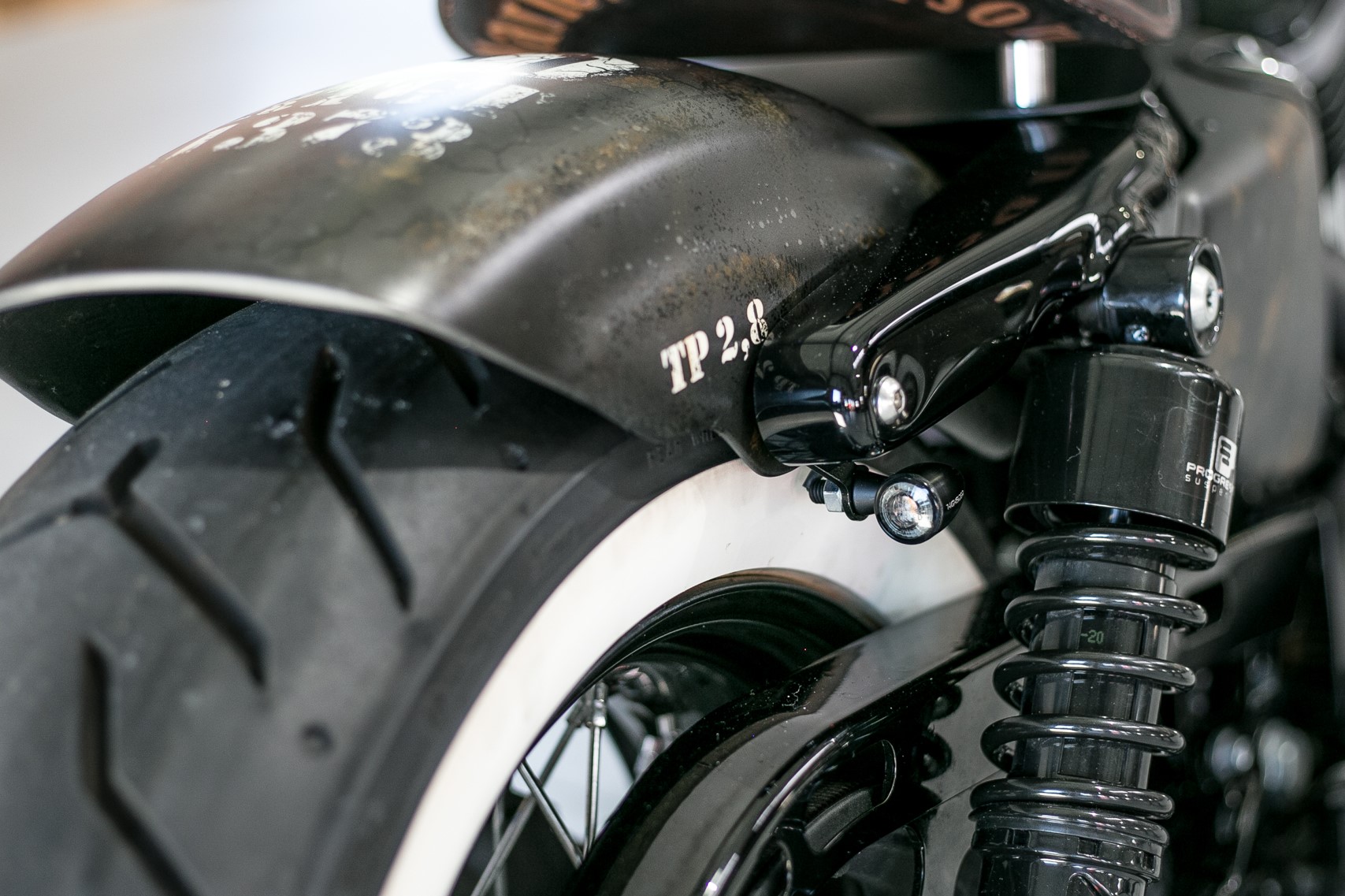 Fenderstruts cover Abdeckung für Sportster Forty Eight ab 2004 -2020