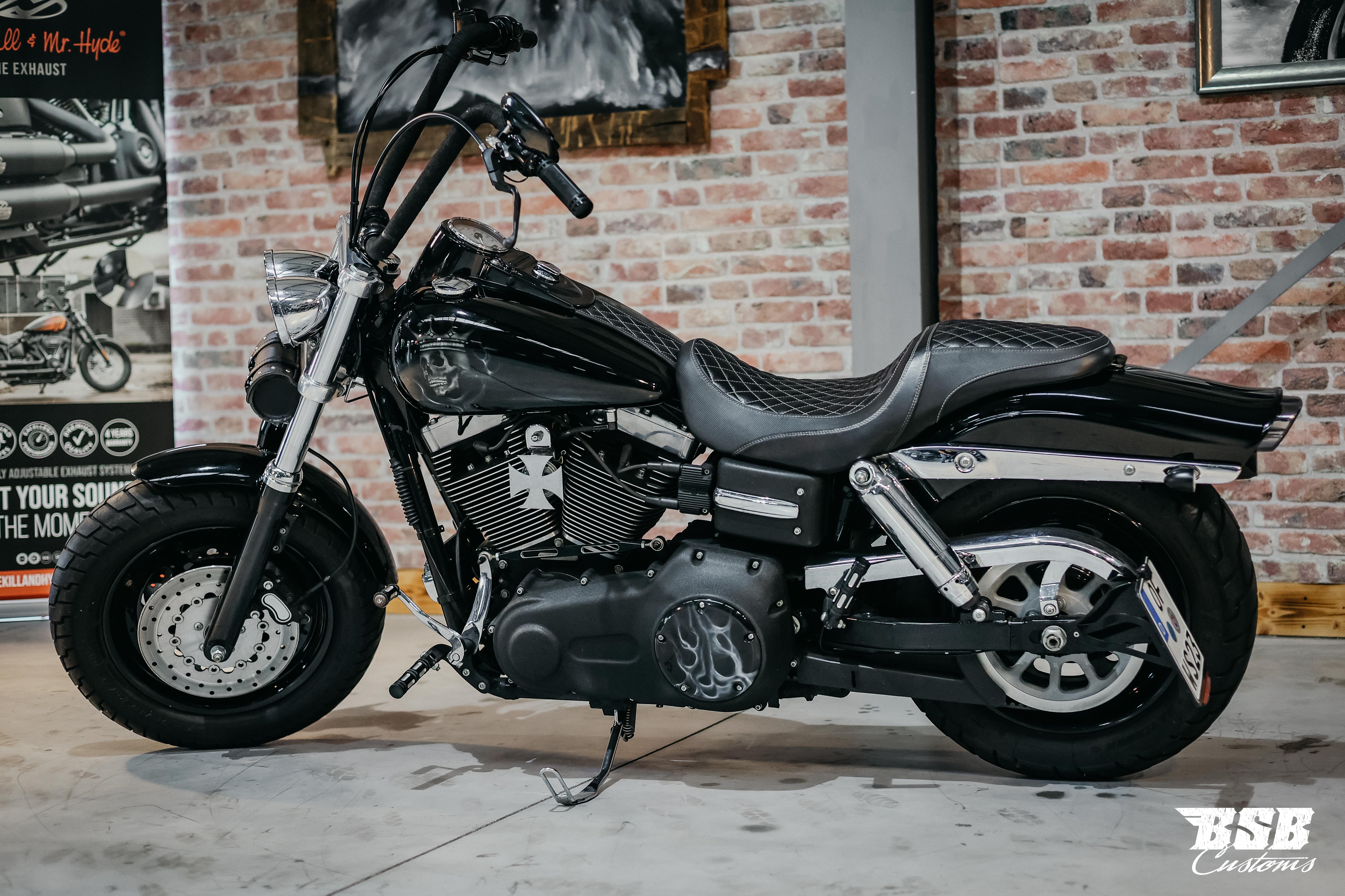 2008 Harley Davidson FXDF FAT BOB 5HD1.. TOP Zustand // Kess Tech Anlage / Airbrush Lackierung