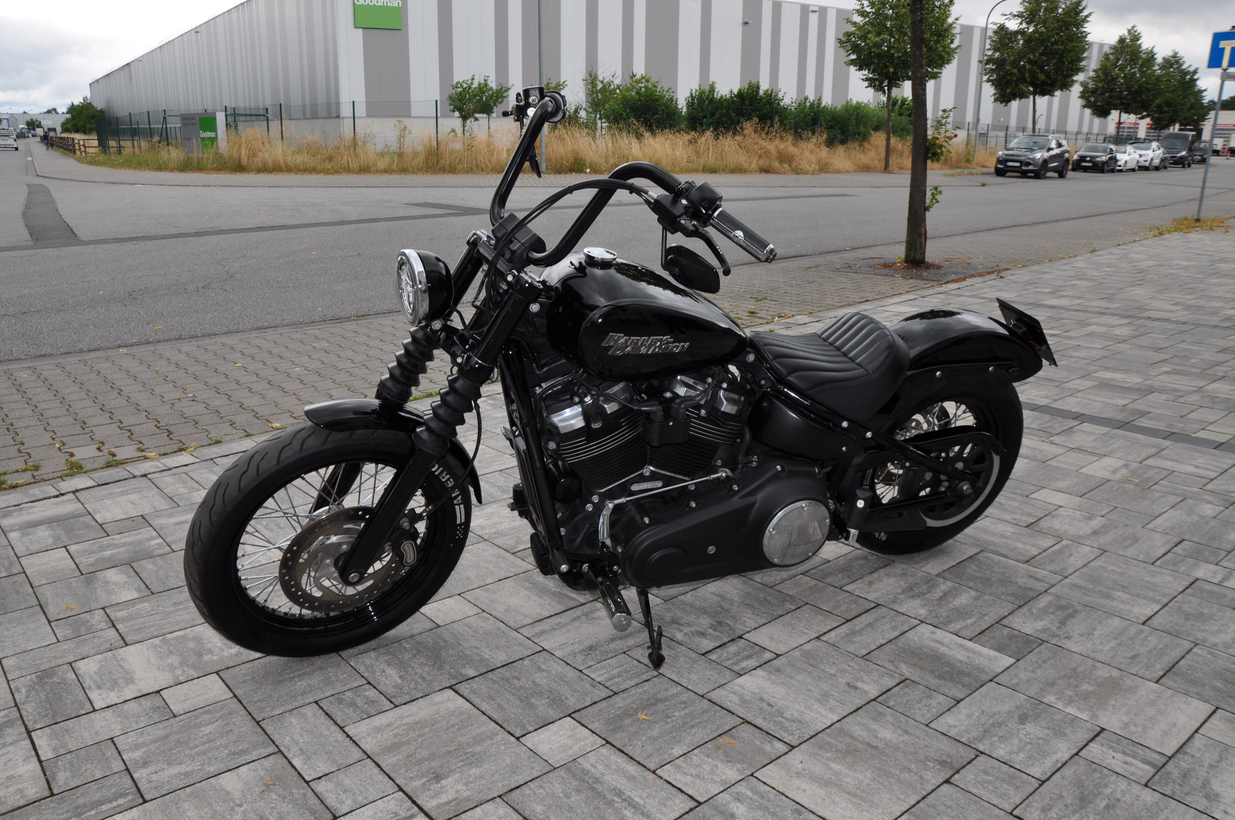 DSC_04634nH6BpqHcyrgB 2019 FXBB Softail Street Bob M8,107 CUI Jekill Anlage, Griffheizung, Ricks Hebel