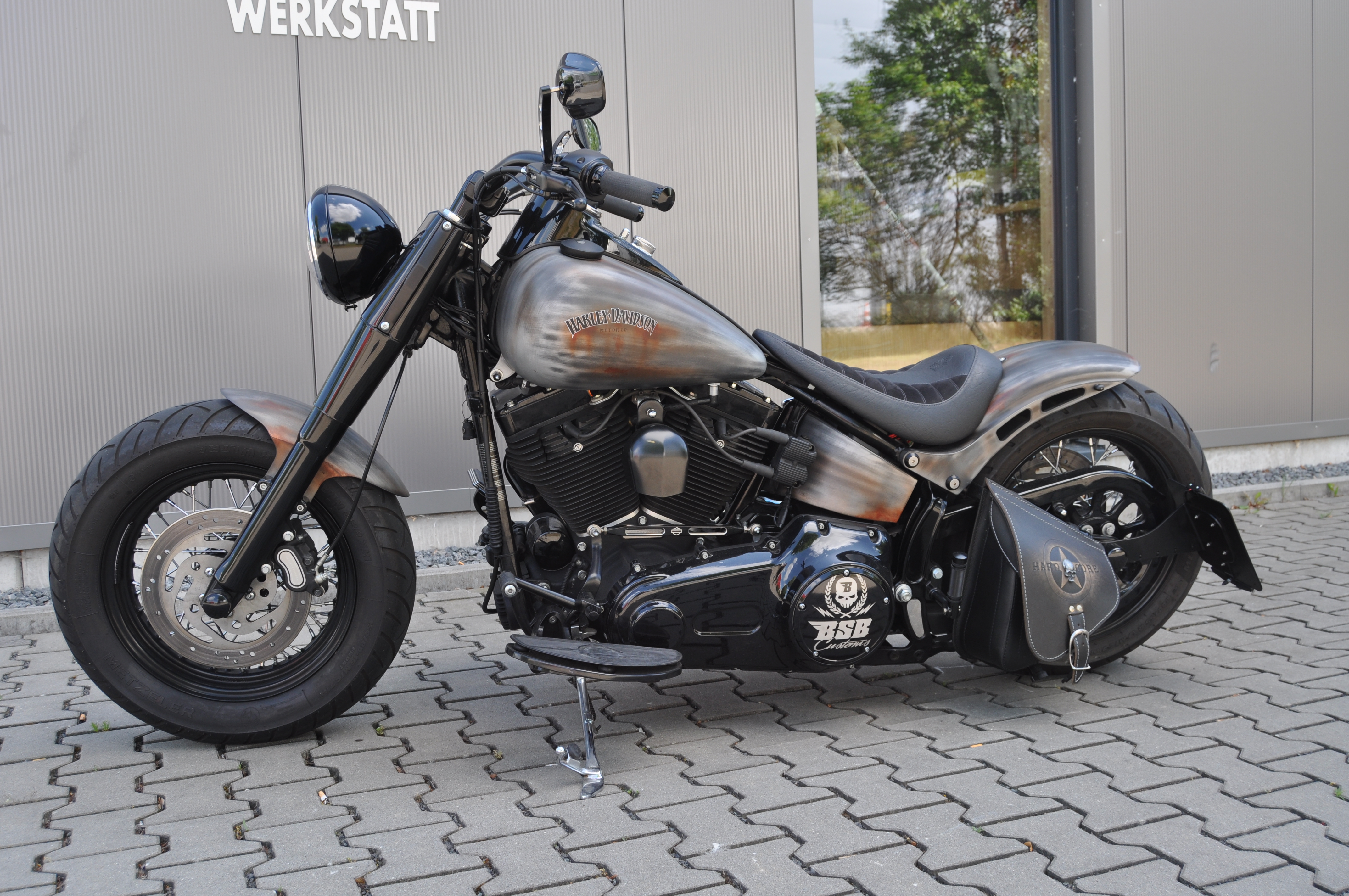 2014  Harley Davidson Softail SLIM  mit Mega Umbau // JEKILL&Hyde  // Sonderlackierung und  12 Monate Garantie 