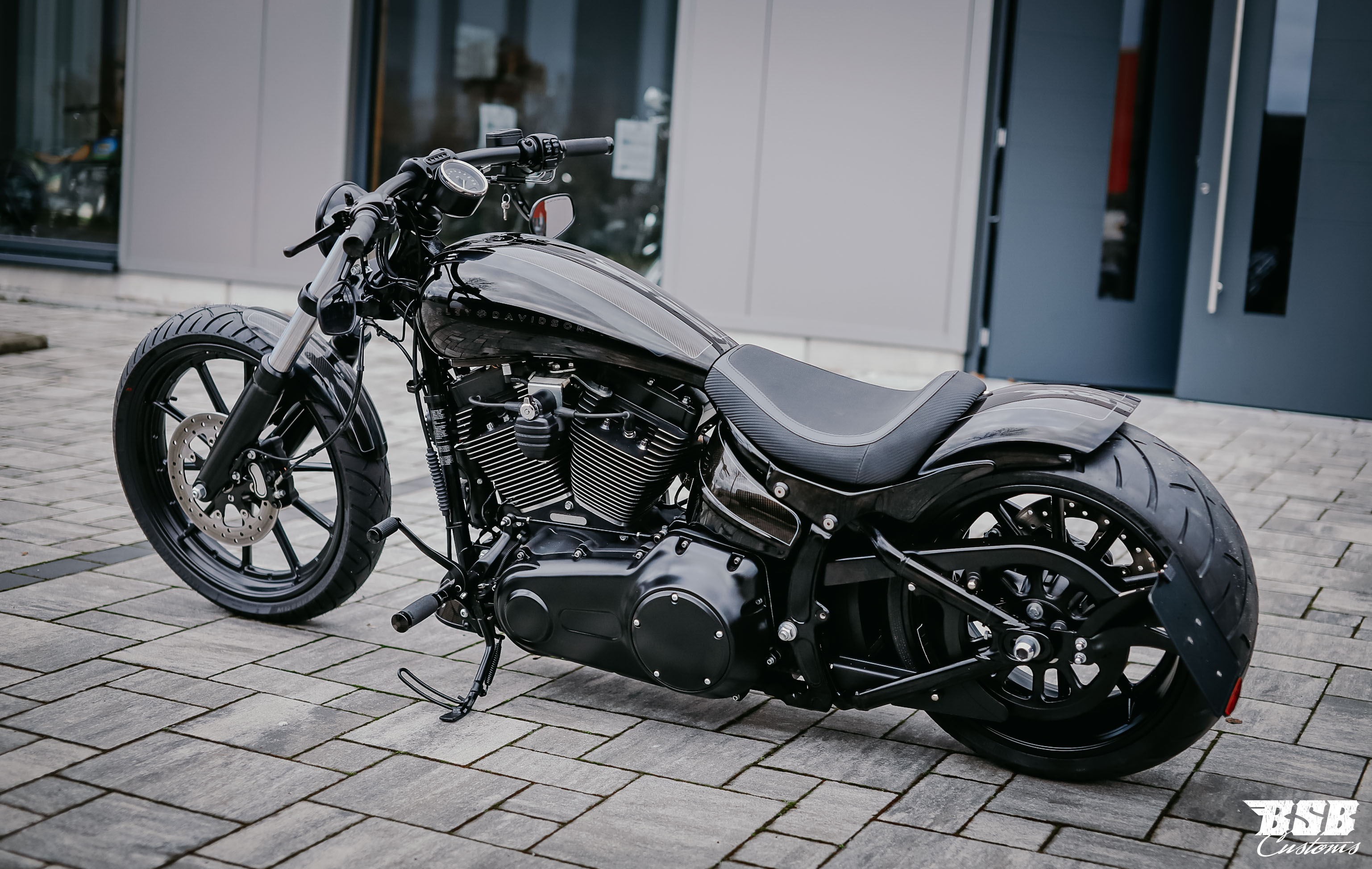 Custom Spiegel 2 + E-Nummer Softail ab Bj. 2018 - Dark Parts