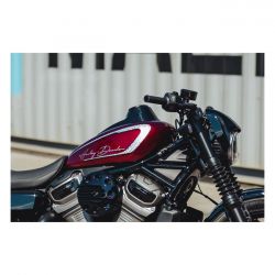 Cult-Werk Armaturenbrettabdeckung für Harley-Davidson Nightster – Schwarz glänzend – Custom Finish