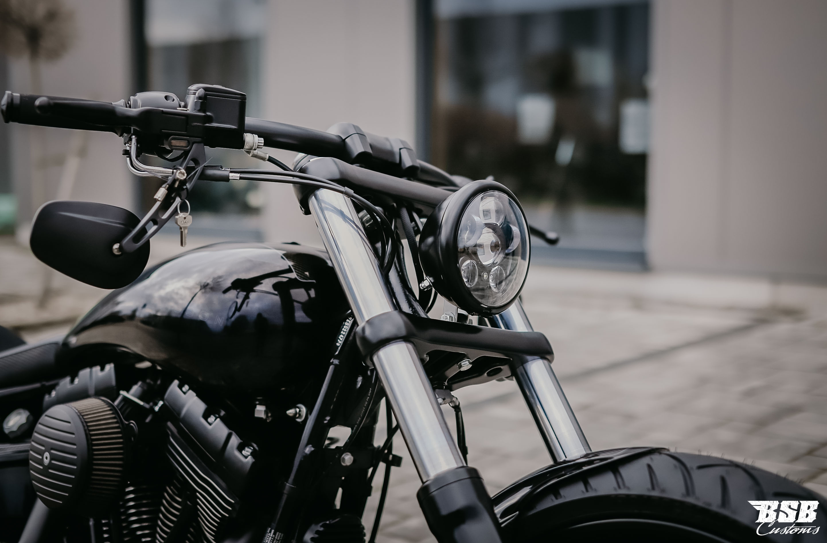 LED 5 3/4 Zoll schwarz, Standlicht, E-Zulassung für Harley Davidson SOFTAIL DYNA SPORTSTER Modelle