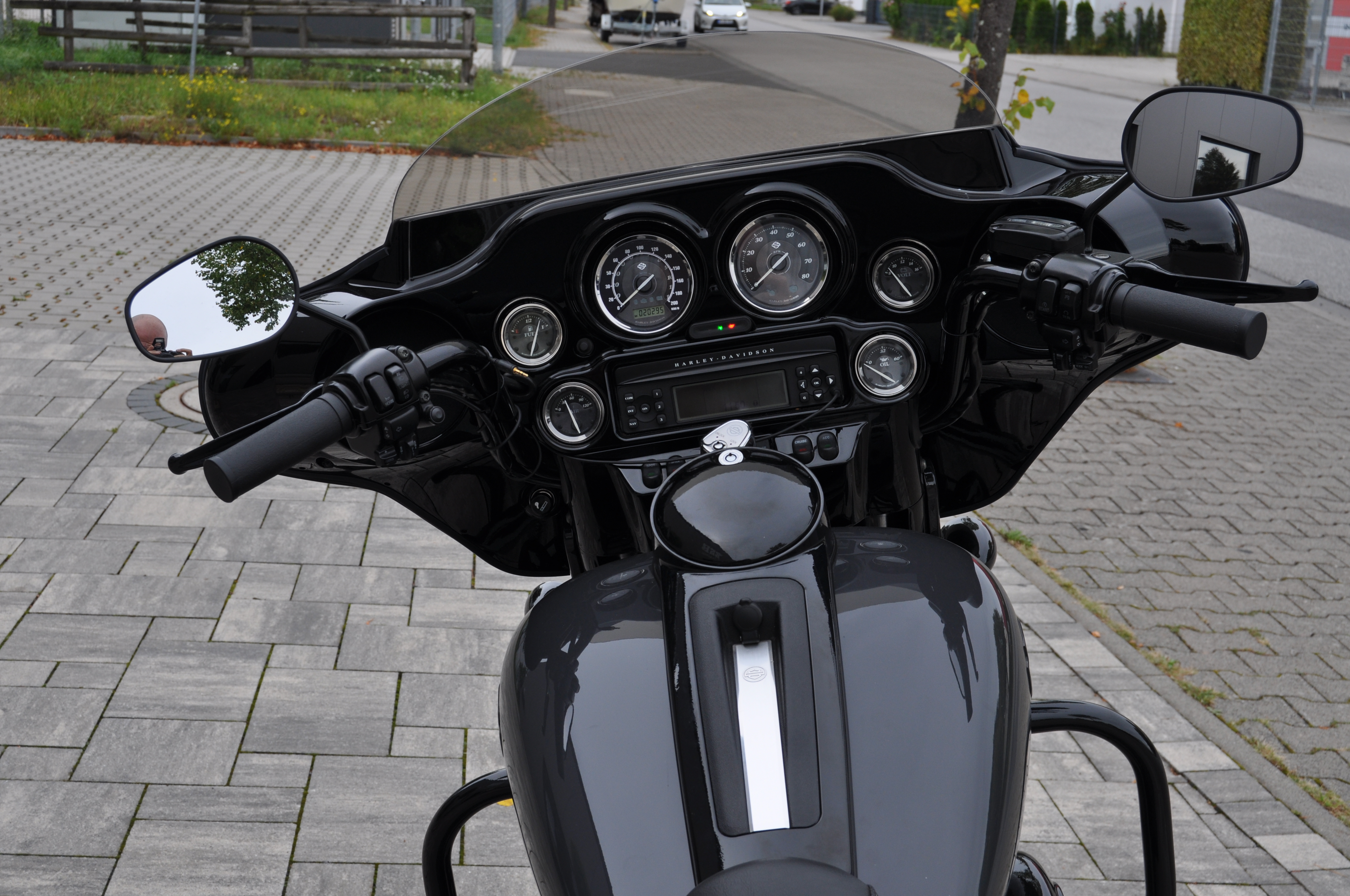 2013 Harley davidson FLHTK Elektra Limited Edition mit Jekill & Hyde Anlage  + 12 Monate Garantie 