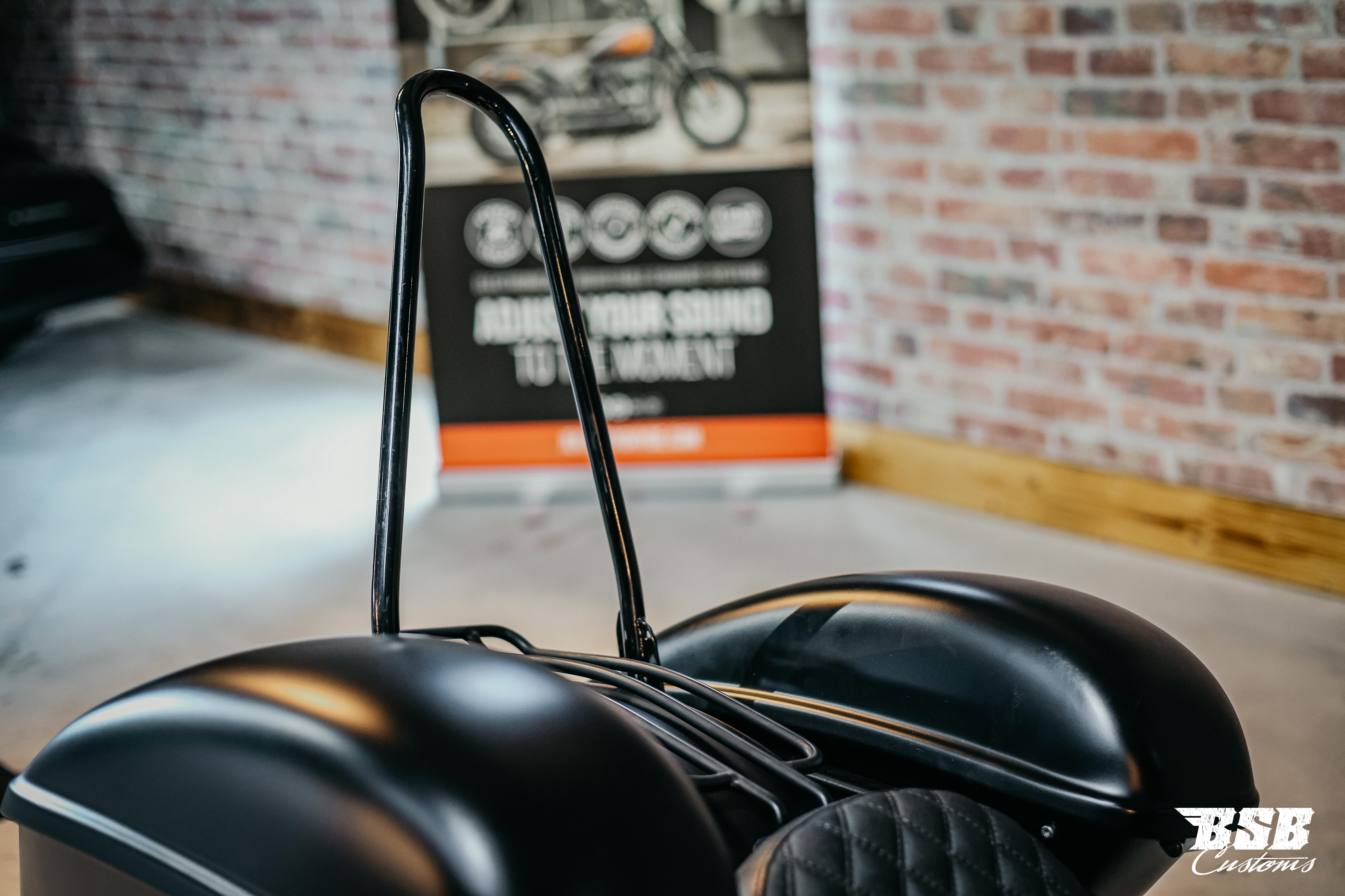 Harley Davidson FLSL Softail Slim M8 107 | Jekill & Hyde | Garantie ...  Finanzierung ab 5,99% möglich 