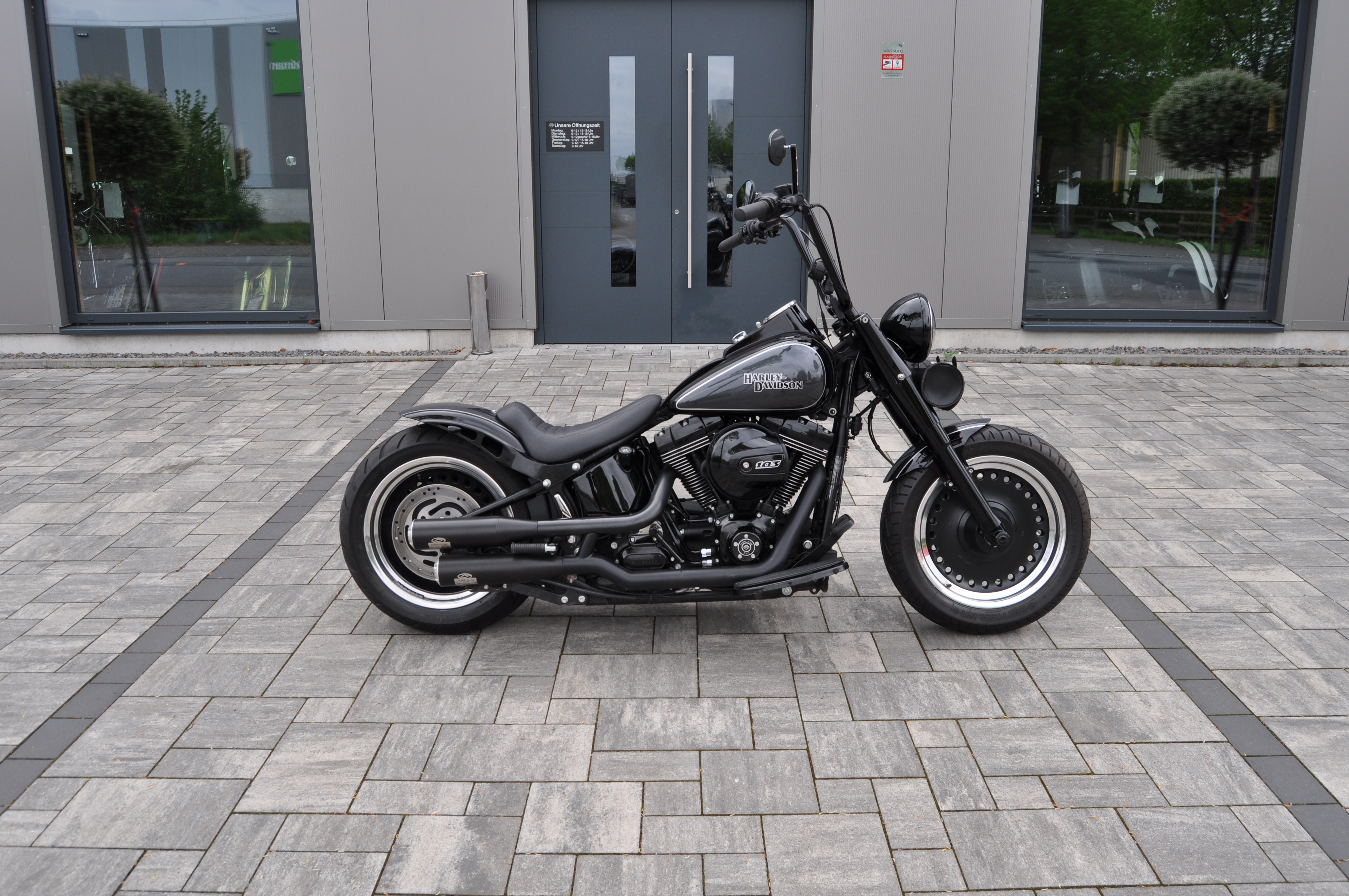 2016 Harley Davidson FAT BOY mit ABS, sehr viele Extras wie Jekil&Hyde / Rückwärtsgang ... Garantie & Finanzierung 