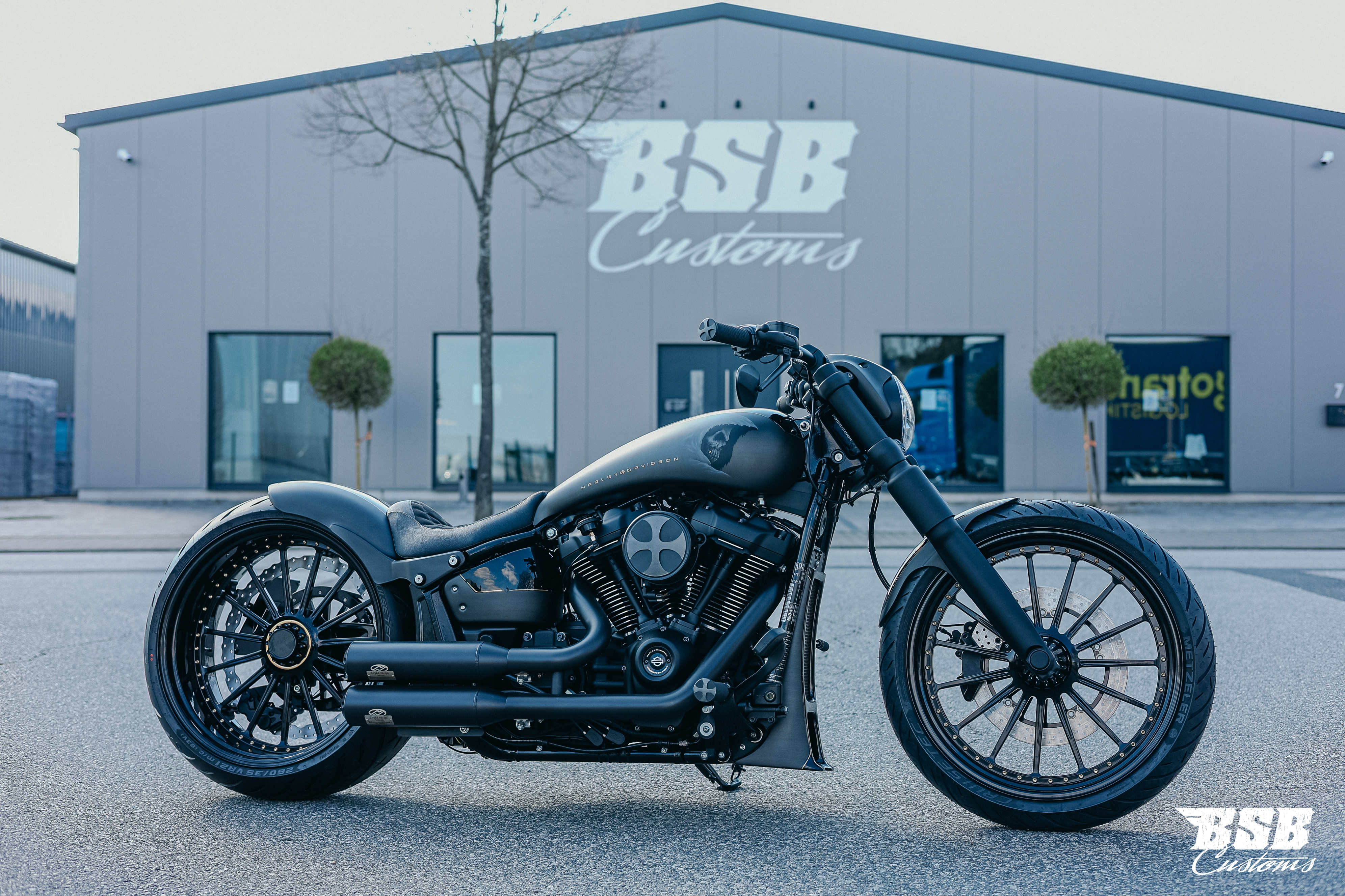 2018 Harley Davidson FXBR Breakout M8 / Jekill & Hyde/ Thunderbike Einarmschwinge/ Custom Umbau / 21" TB Felgen 24 Monate Garantie 