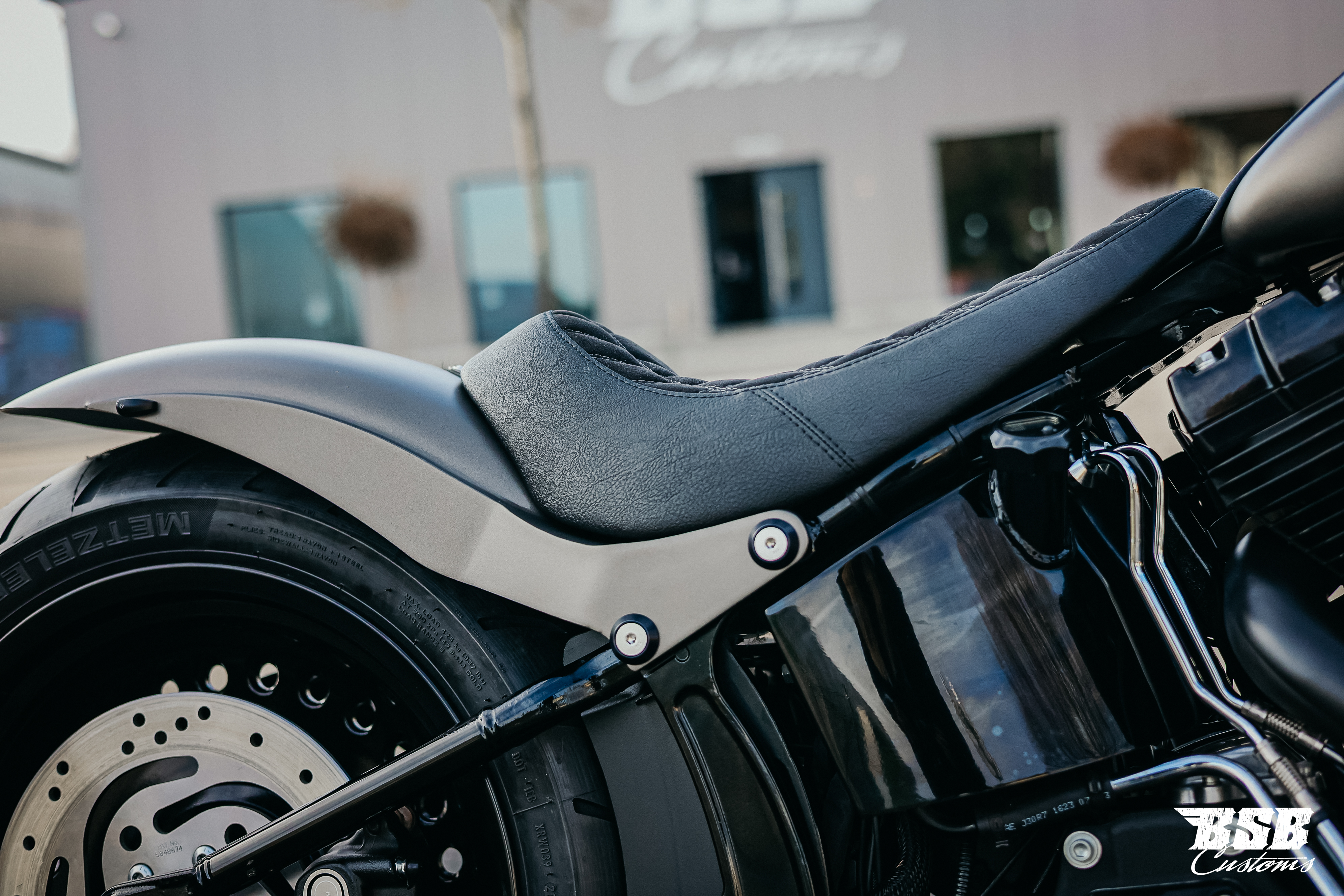 2014 Harley Davidson FLS Softail SLIM 103 CUI Mega-Umbau  ///  Finanzierung ab 3,99% möglich  ab 300 eur / mtl.