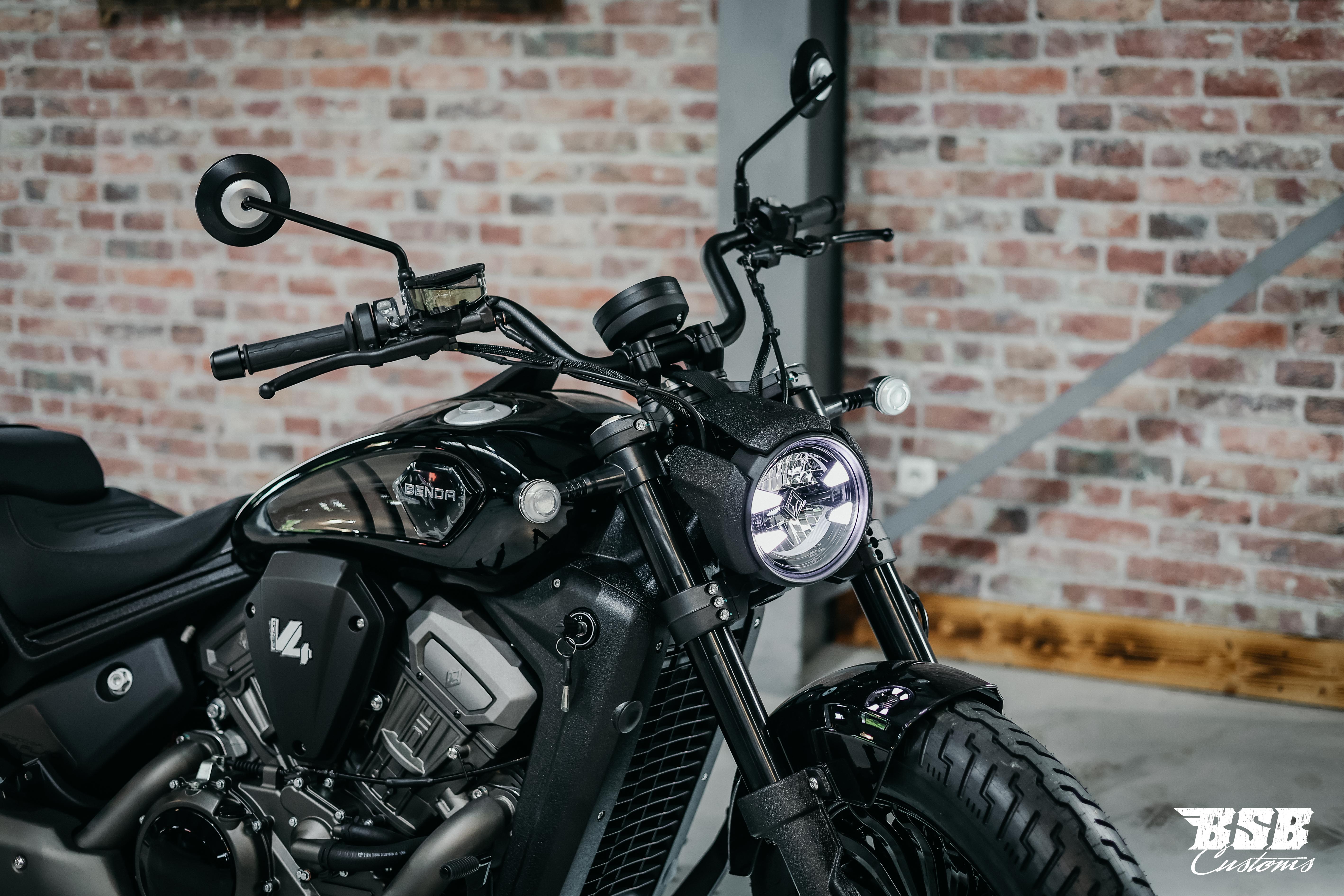 Benda Dark Flag 500 V4 - Bobber mit Stil & Power ABS/Zylinderabschaltung/Airride -modifiziert by BSB Customs NEUFAHRZEUG!!!