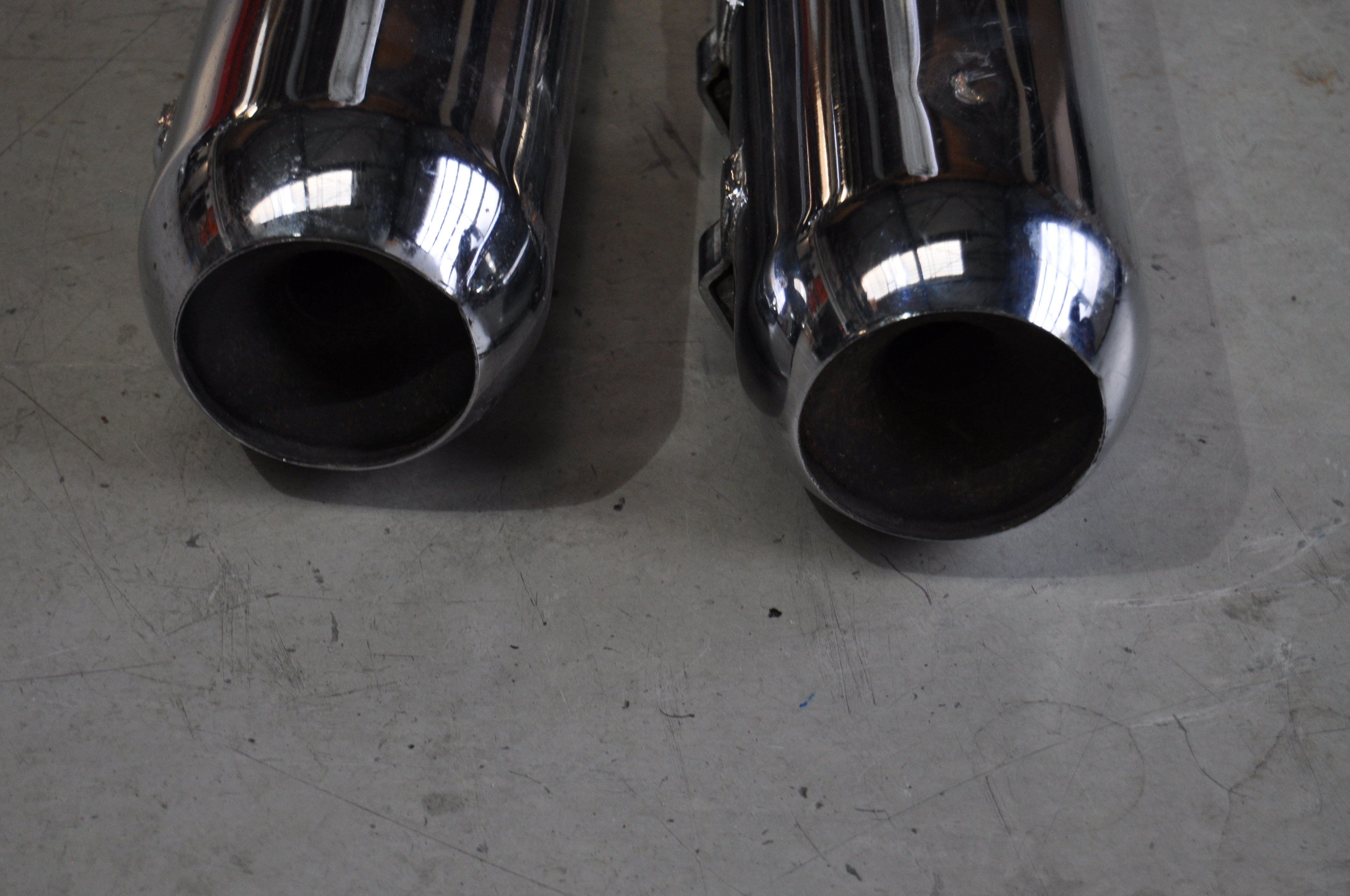 Harley Davidson Touring Endtöpfe Original 65883-95B / 65552-95B E4 gebraucht