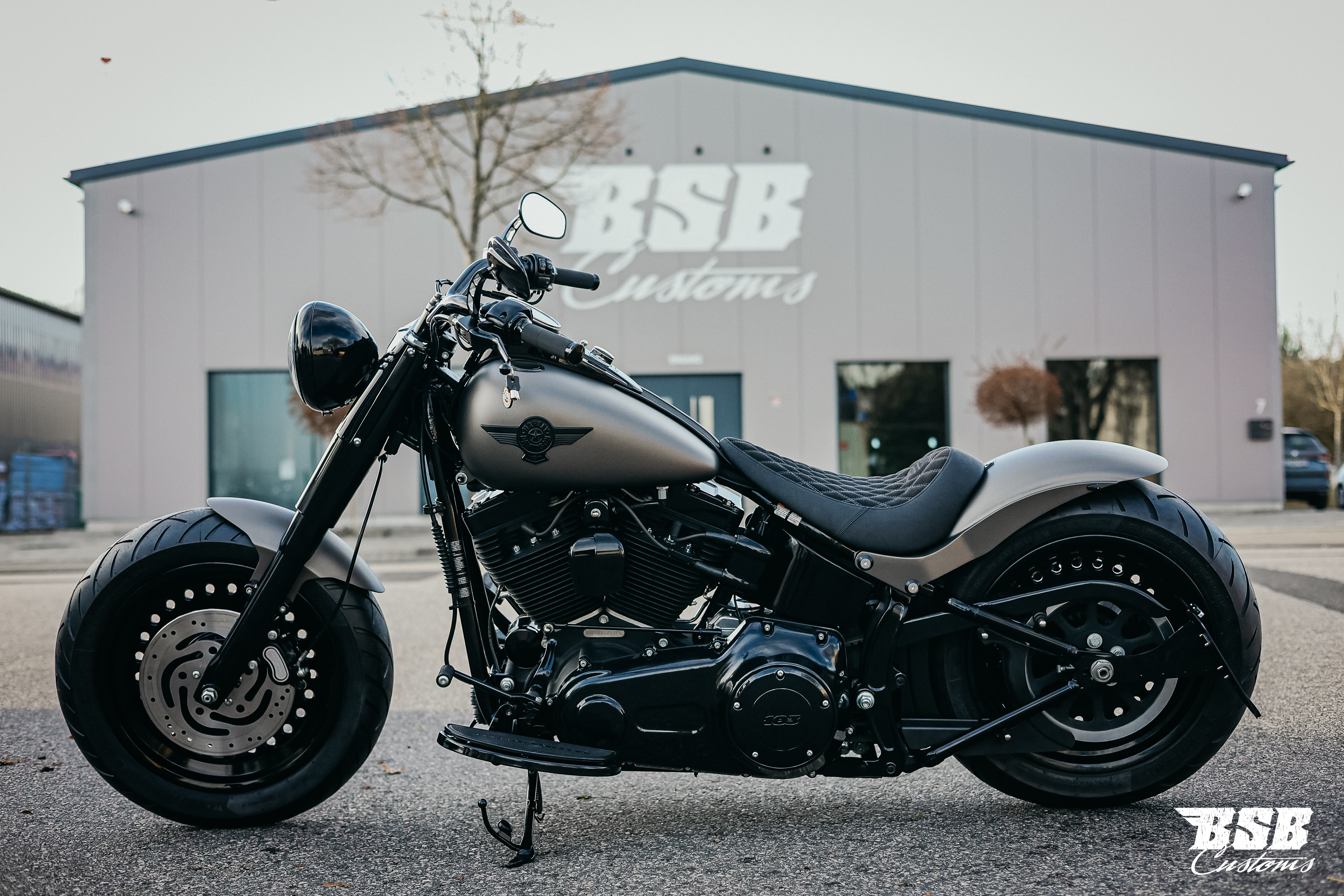 2014 Harley Davidson FLS Softail SLIM 103 CUI Mega-Umbau  ///  Finanzierung ab 3,99% möglich  ab 300 eur / mtl.