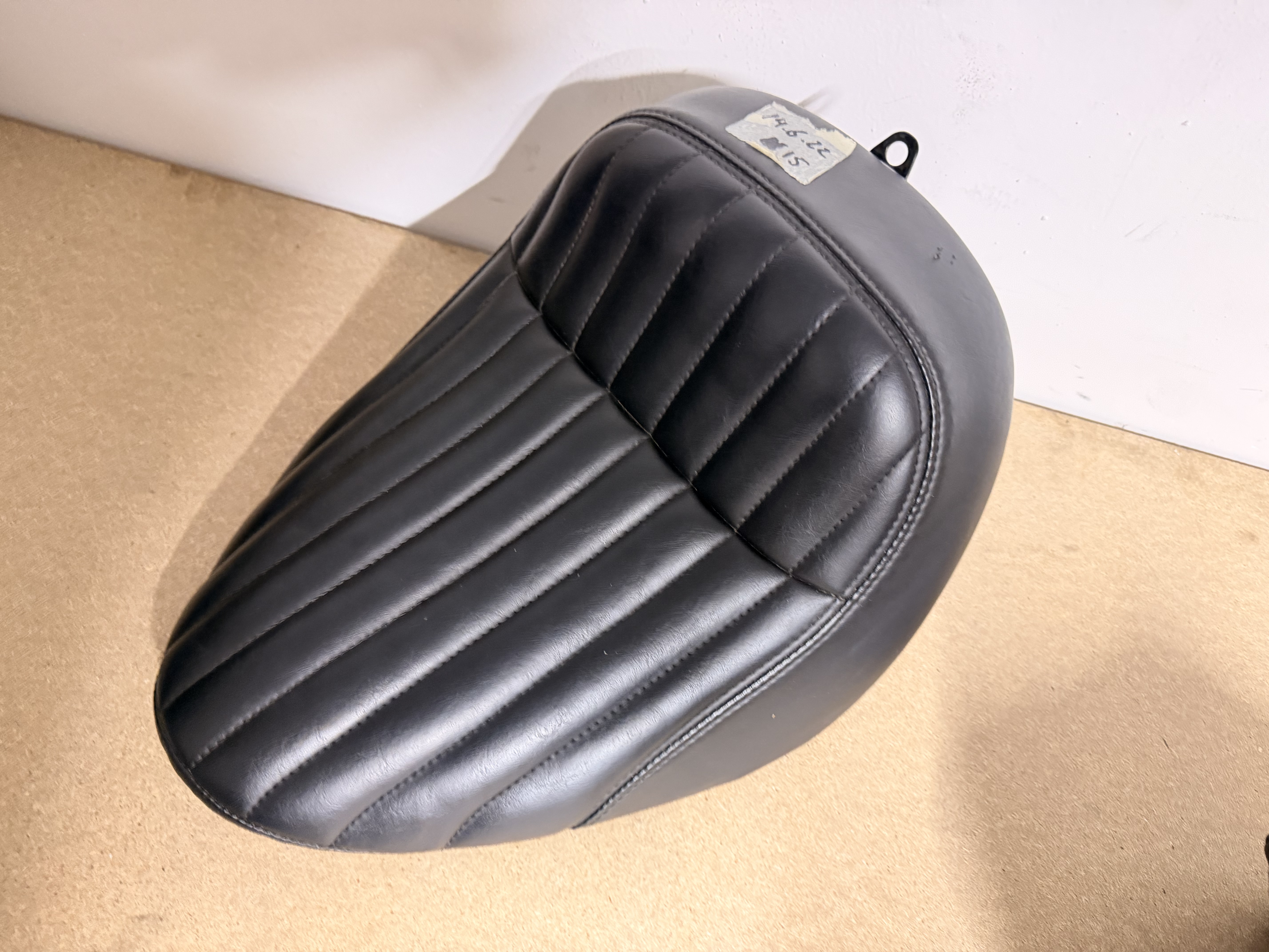 Harley-Davidson FLS Softail Slim Sitz OEM Harley 52000264 