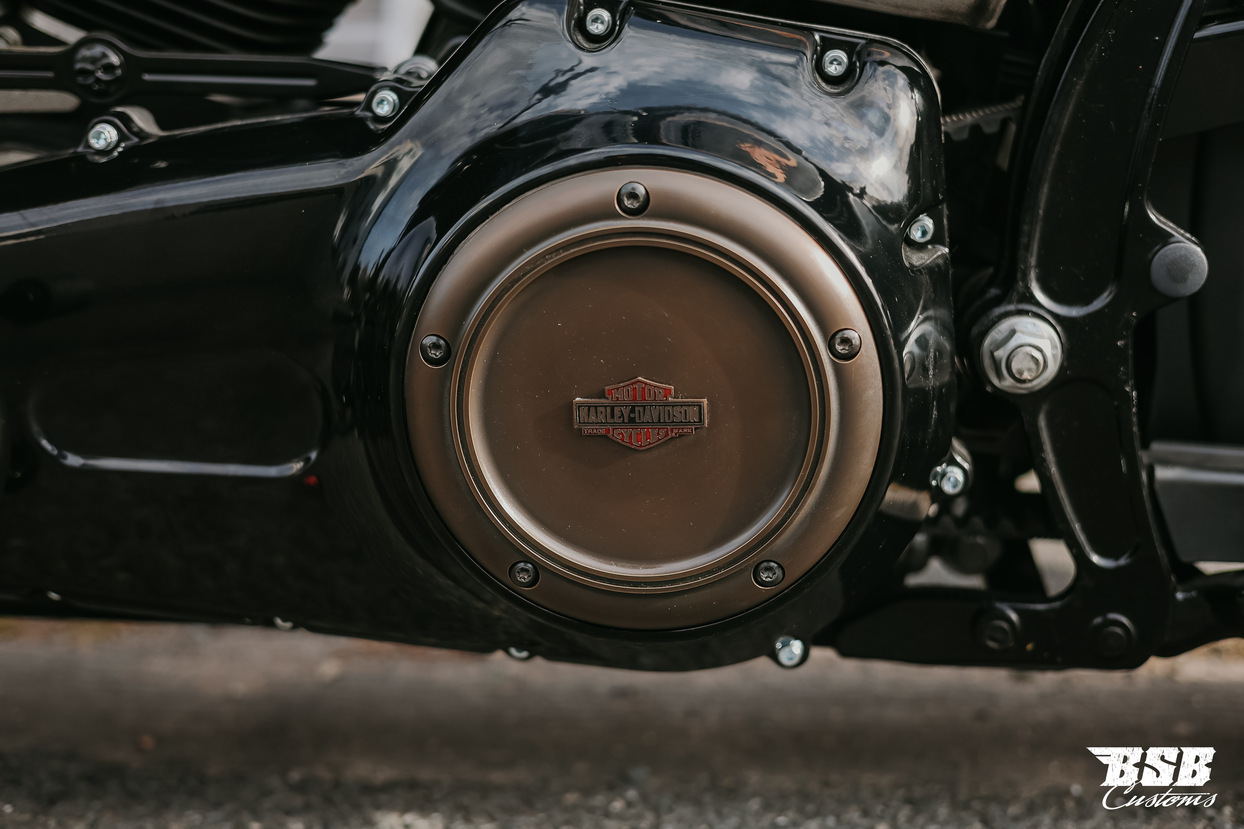 Harley-Davidson FLSB Cross Bones – letztes Baujahr | 5HD1 | 1. Hand |  exklusiver Custom-Umbau