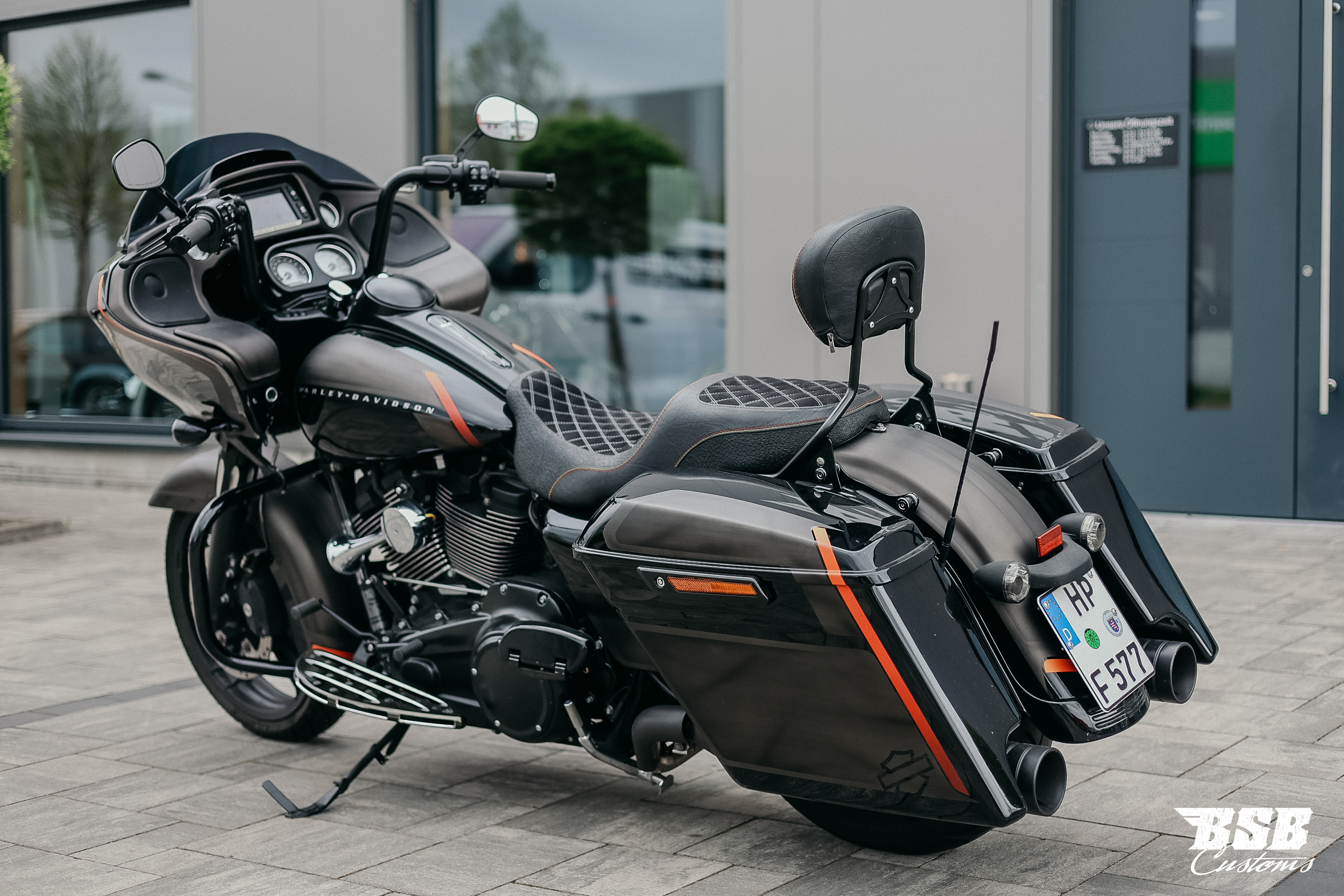 2018 FLTR ROAD GLIDE 107 CUI  mit Jekill&Hyde Anlage // Airride // Airbrush // Garantie 