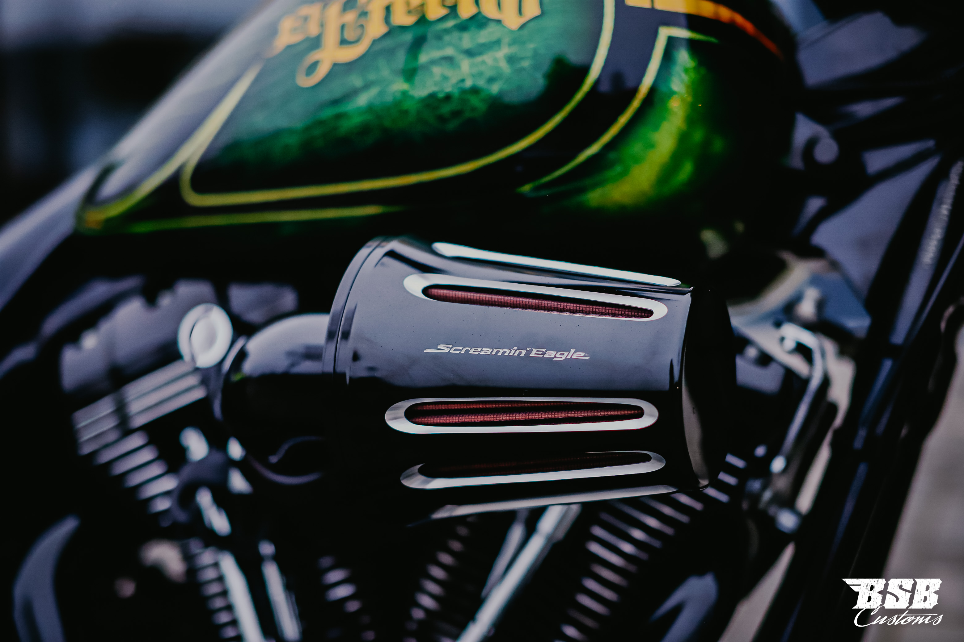2014 Harley Davidson FLHXS Street Glide mit einem Mega Umbau auf Mexican Chicano Umbau 