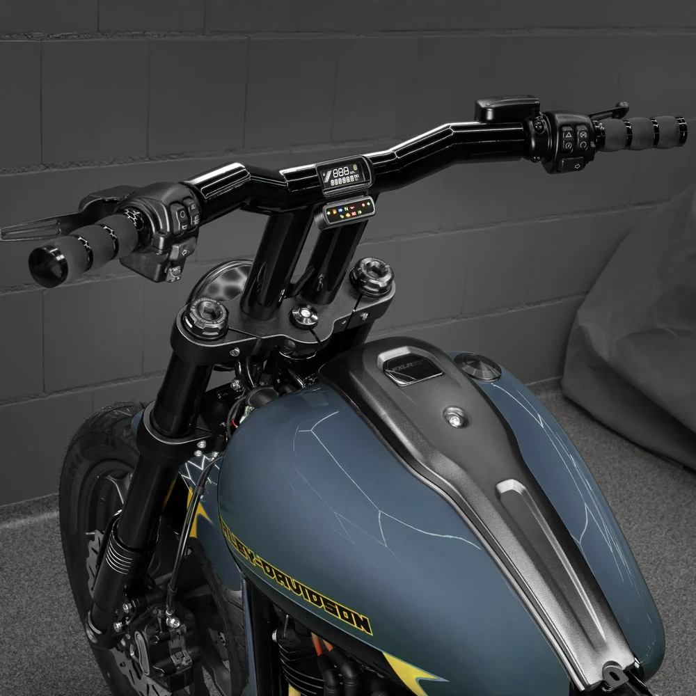 CHAMPION T-BAR MEGA – STEALTH VIEW EDITION – ein hochwertiger Custom-Lenker für Harley-Davidson Softail, Dyna und Sportster Modelle.