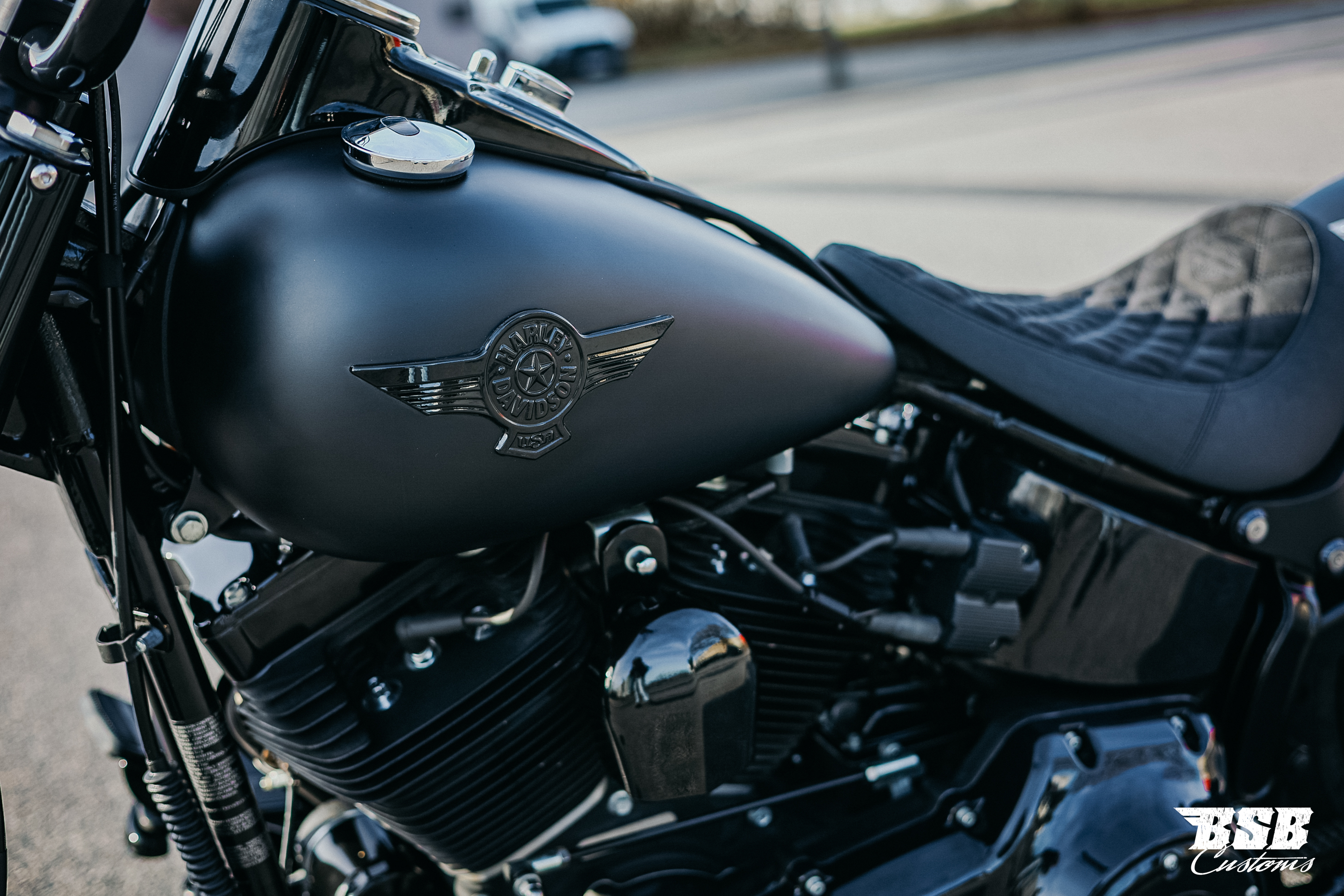 2014 Harley Davidson FLS Softail SLIM 103 CUI Mega-Umbau  ///  Finanzierung ab 3,99% möglich  ab 300 eur / mtl. 