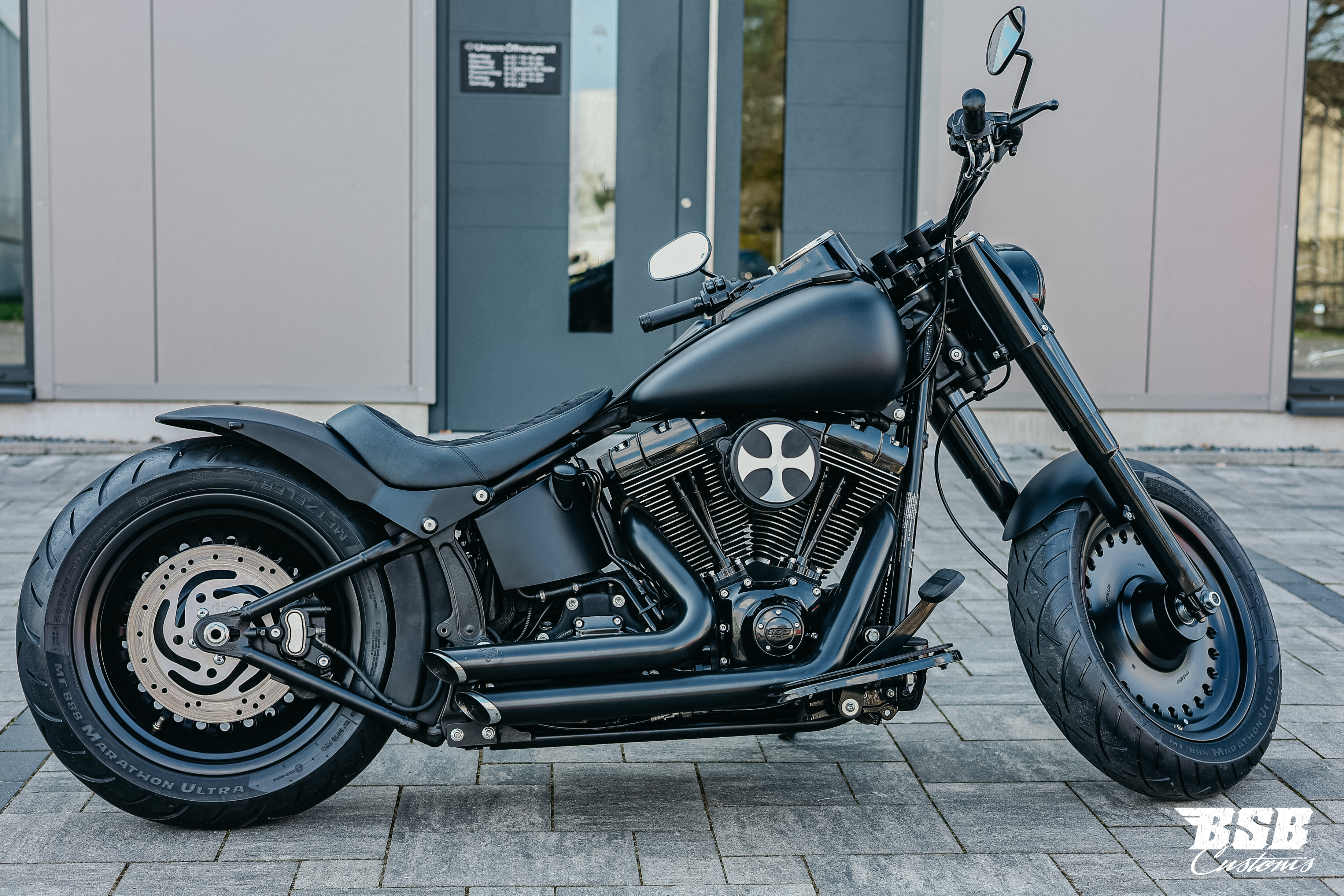 2013 Harley Davidson FLSTF FAT BOY Spezial // 103 CUI Mega-Umbau  ///  Finanzierung ab 5,99% möglich  ab 300 eur / mtl.