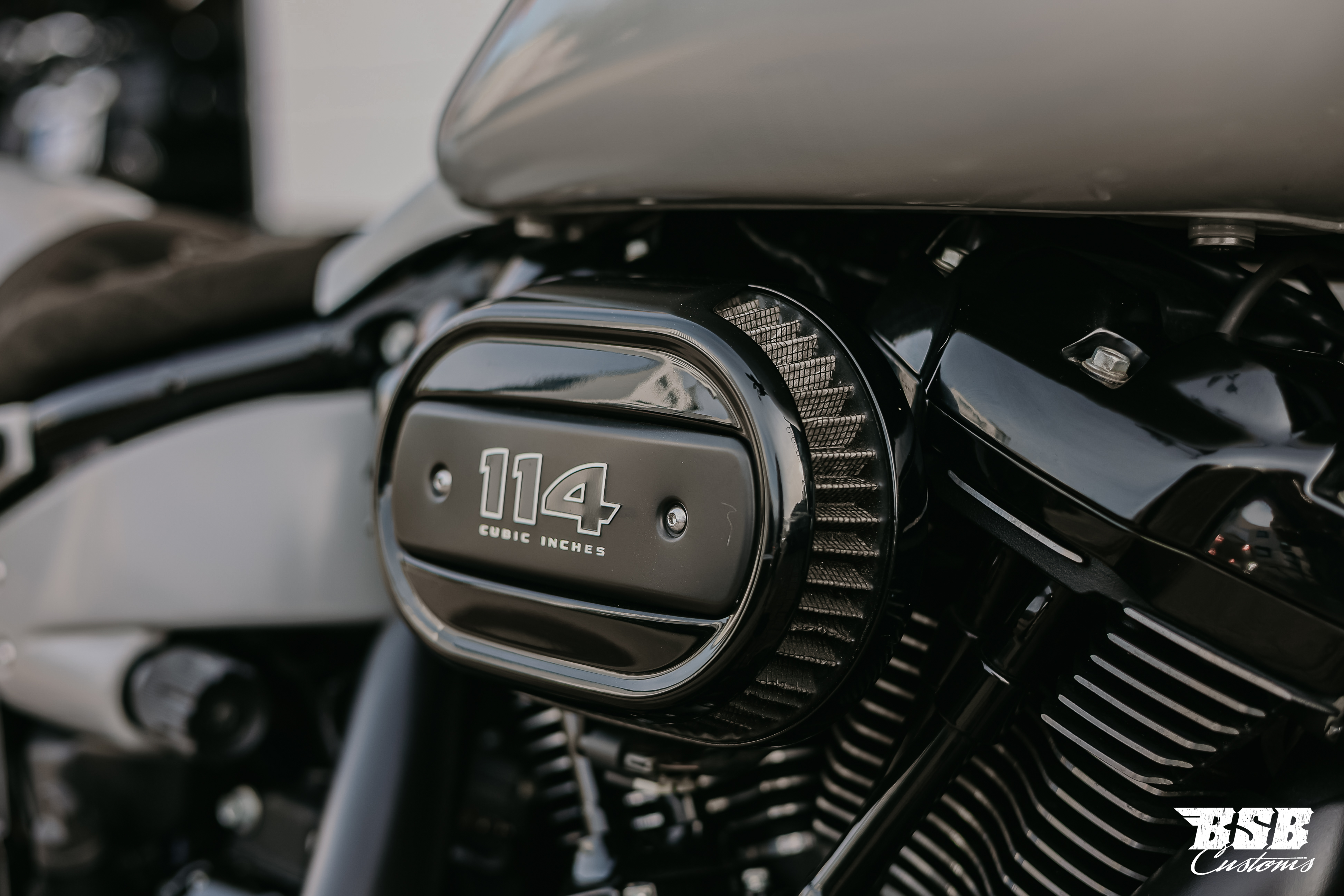 2018 Harley Davidson FAT BOY 107 CUI mit Umbau // Finanzierung ab 4,99% ohne Anzahlung möglich 