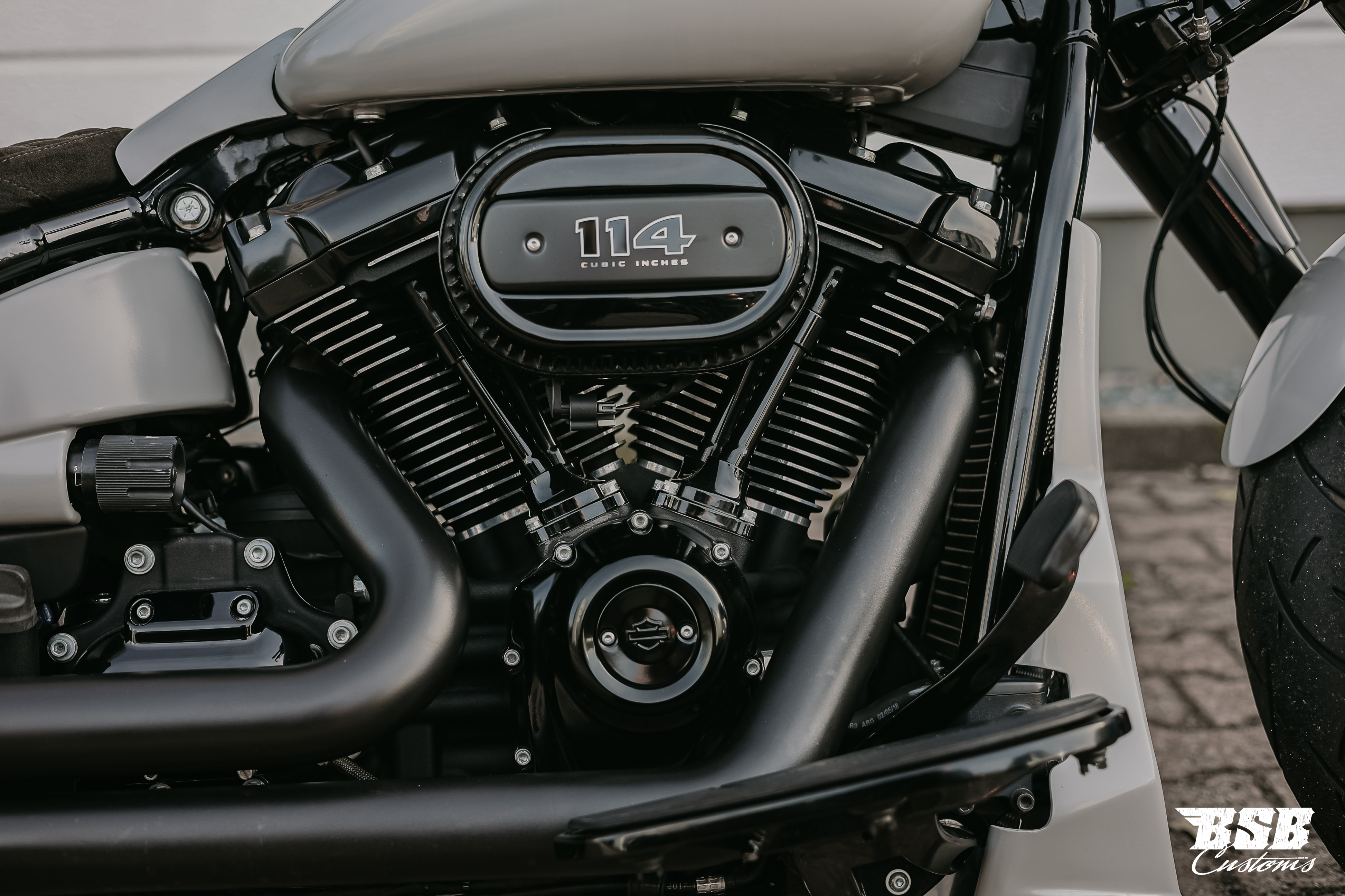 2018 Harley Davidson FAT BOY 107 CUI mit Umbau // Finanzierung ab 4,99% ohne Anzahlung möglich 