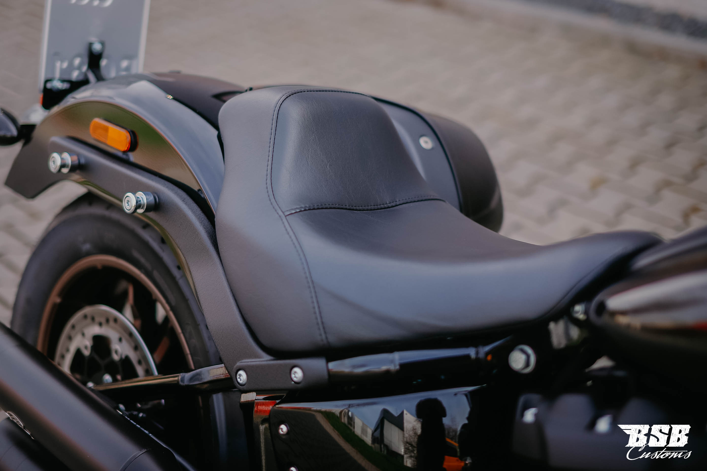 2023 Harley Davidson LOW RIDER ST 117 CUI mit Jekill Anlage  ab 250 EUR finanzieren 