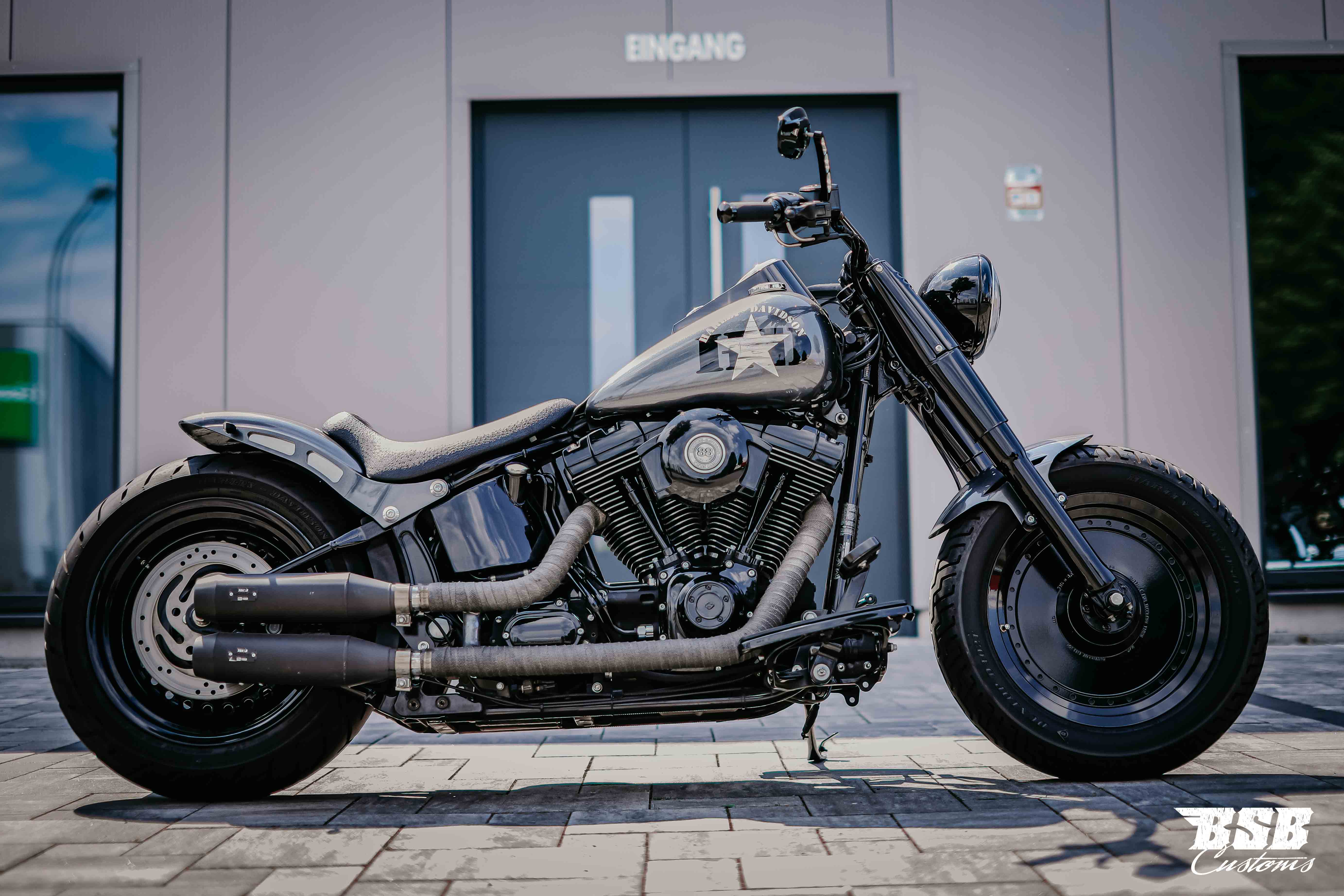 2001 FAT BOY by BSB Customs // MCJ //  12 Monate Garantie // Finazierung ab 5,99%