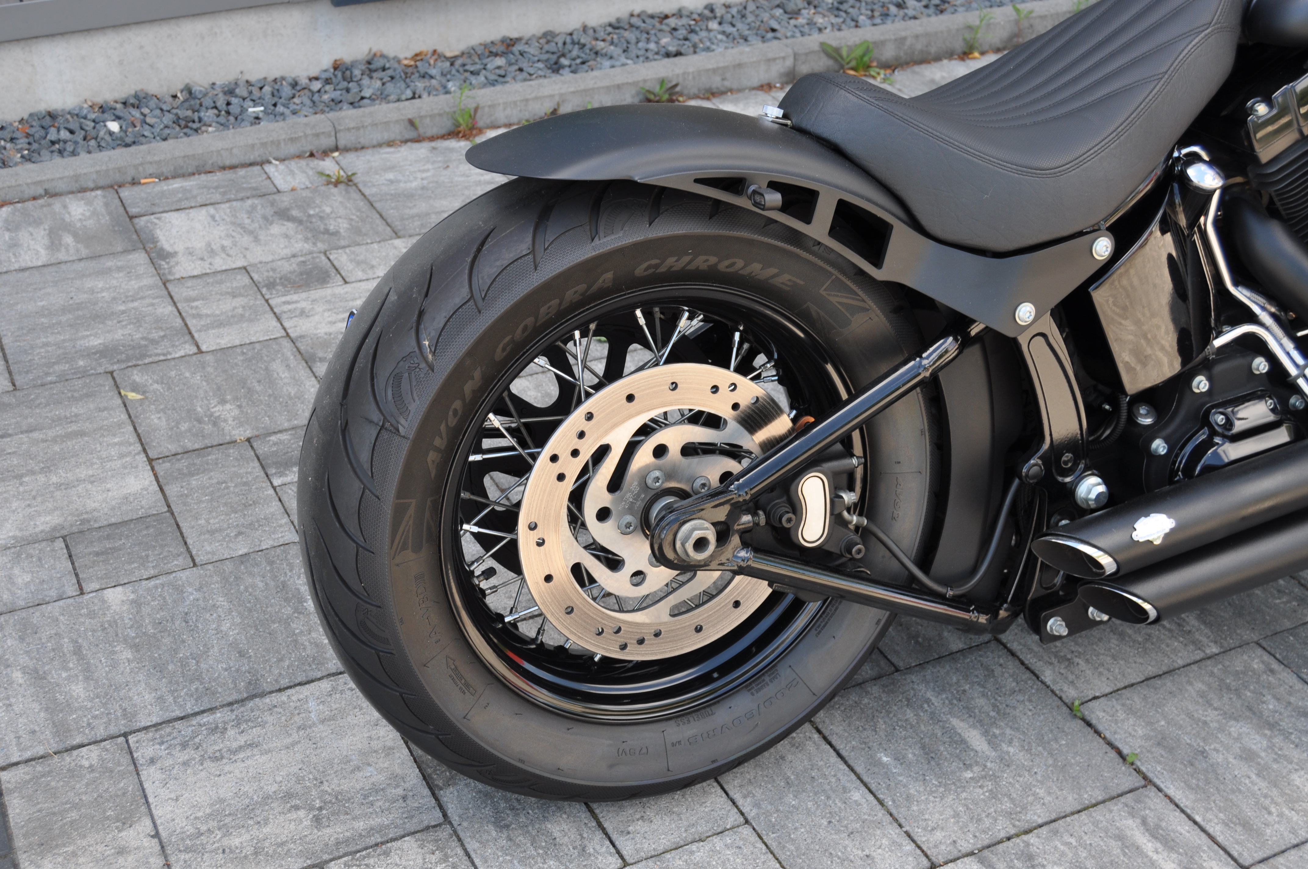 2012  Harley Davidson Softail SLIM  mit Mega Umbau 200 Hi-Reifen //  12 Monate Garantie 
