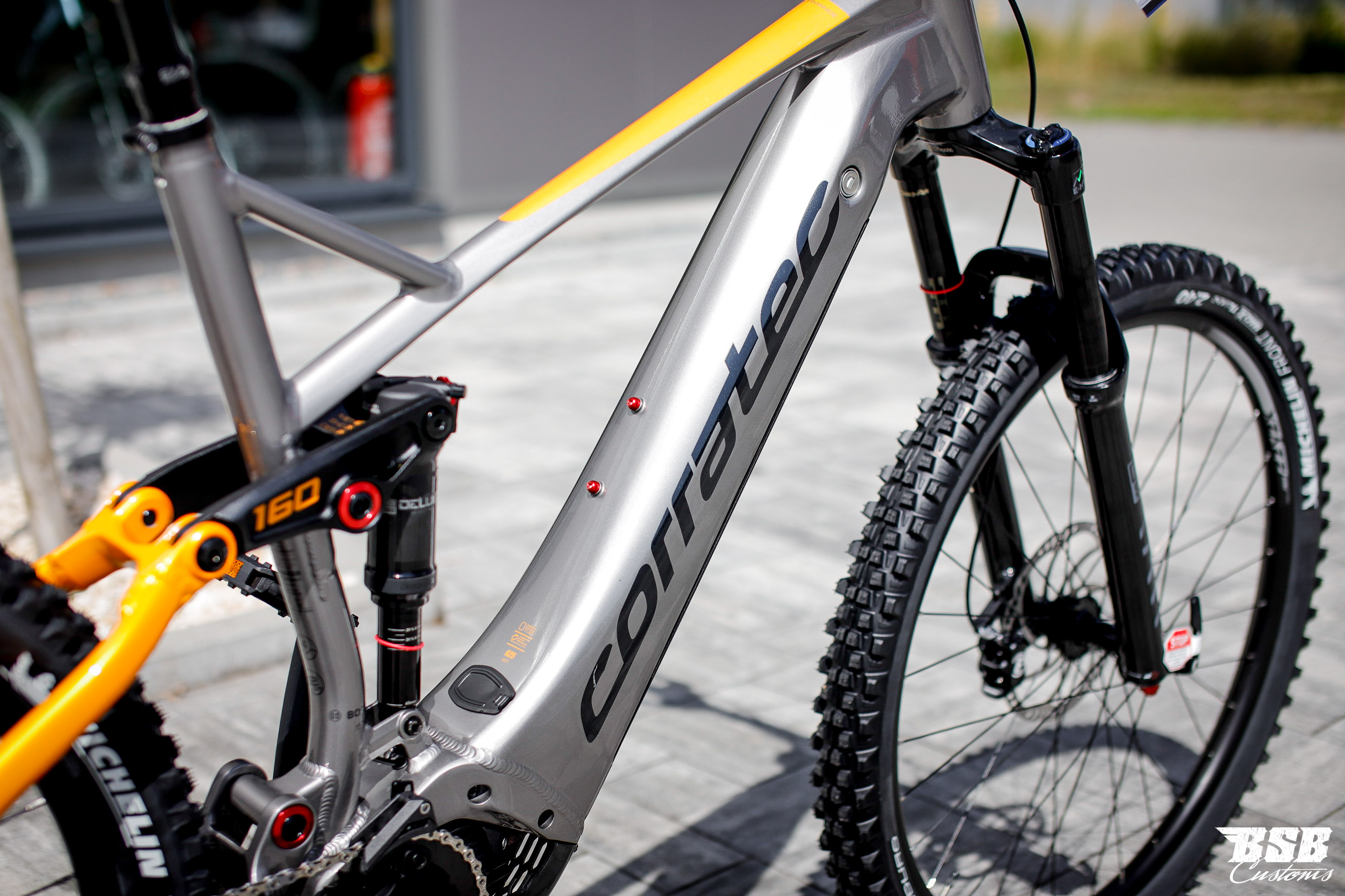 _MG_8672ZBY3xRzQADY5j Corratec E-Power RS 160 PRO Gold/Silber MODELL 2022, Bosch Performance Line CX
