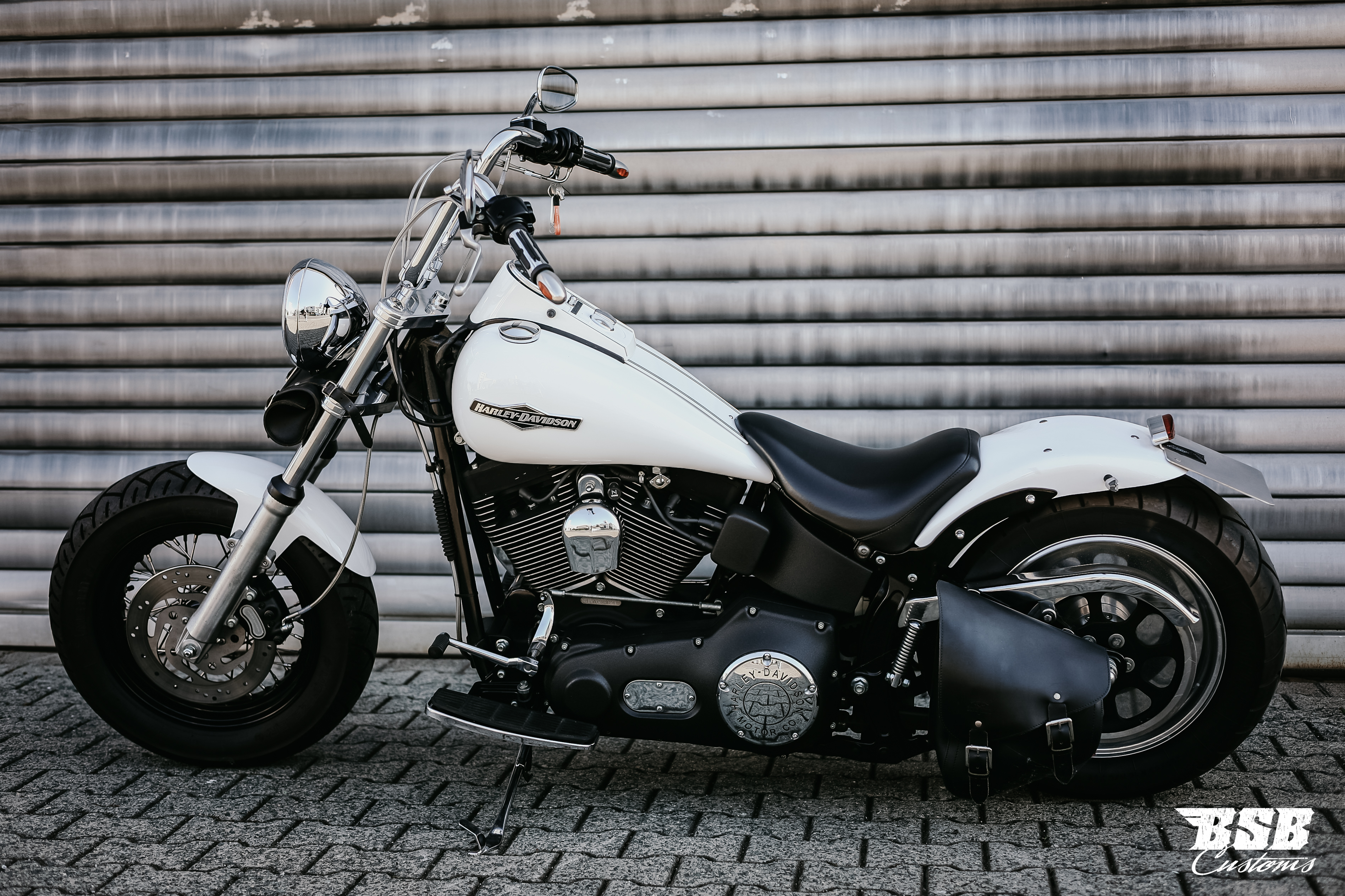 2000 Harley Davidson FXSTB Night Train mit "VERGASER" mit vielen Extras + 12 Monate Garantie 