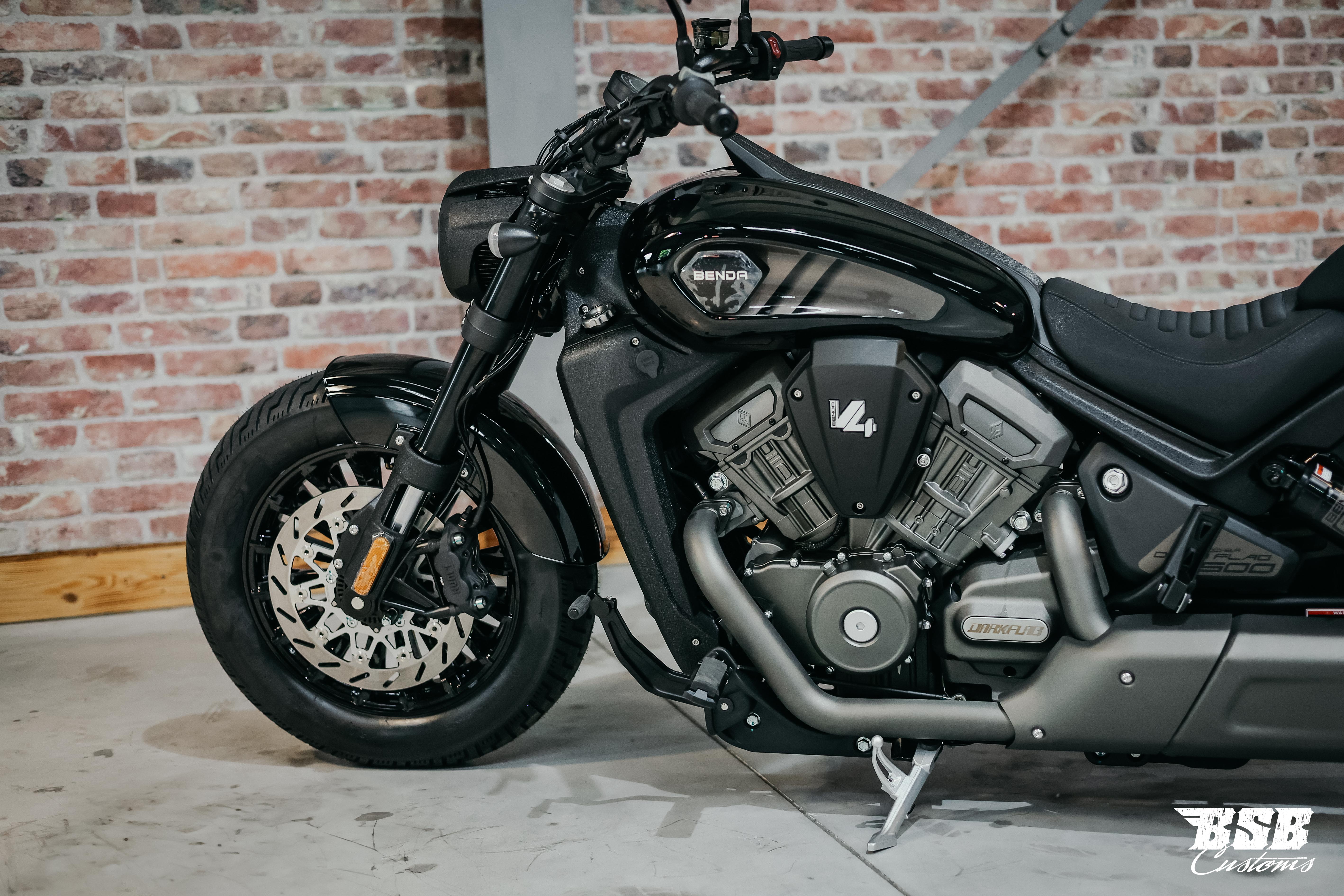 Benda Dark Flag 500 V4 - Bobber mit Stil & Power ABS/Zylinderabschaltung/Airride -modifiziert by BSB Customs NEUFAHRZEUG!!!