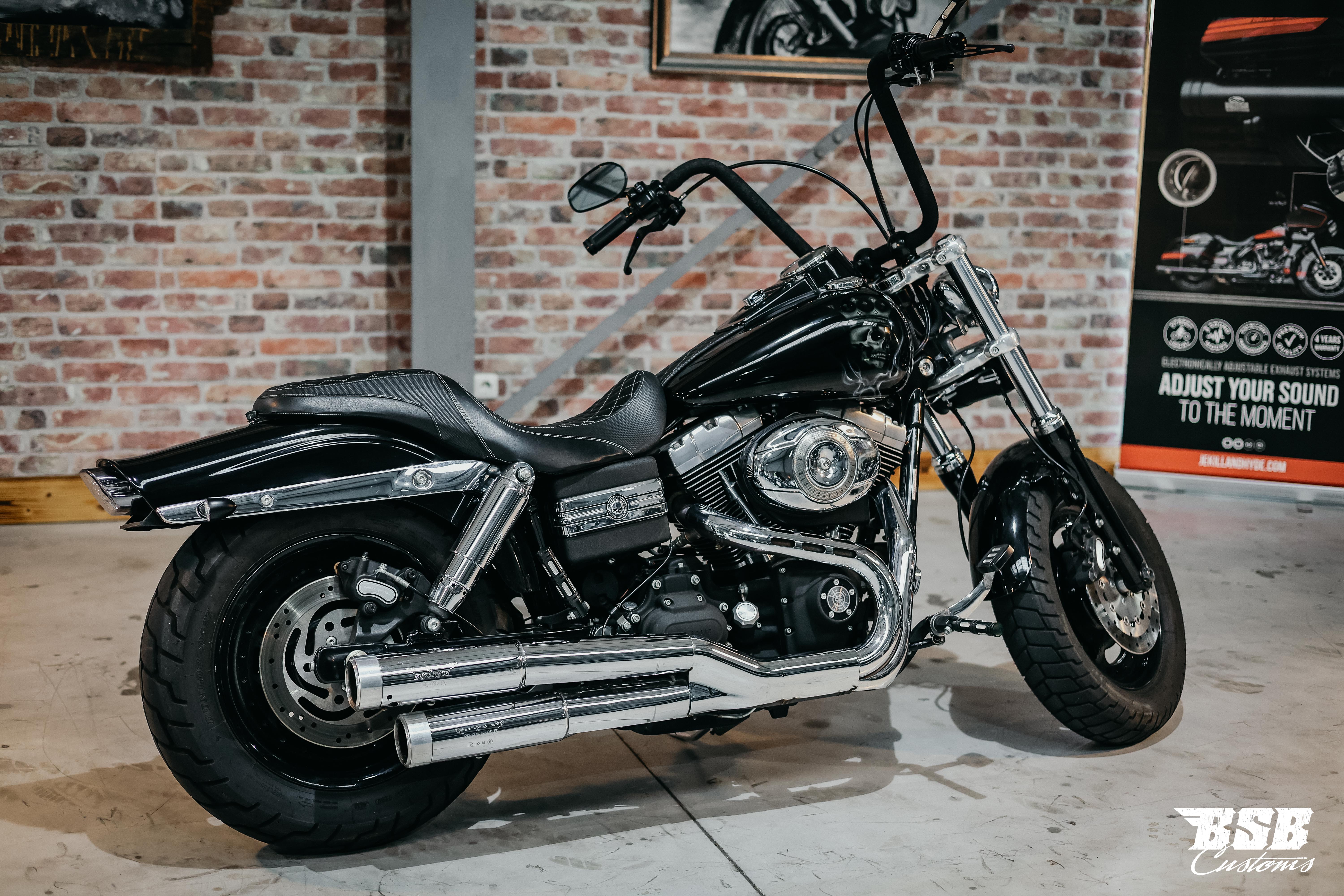 2008 Harley Davidson FXDF FAT BOB 5HD1.. TOP Zustand // Kess Tech Anlage / Airbrush Lackierung