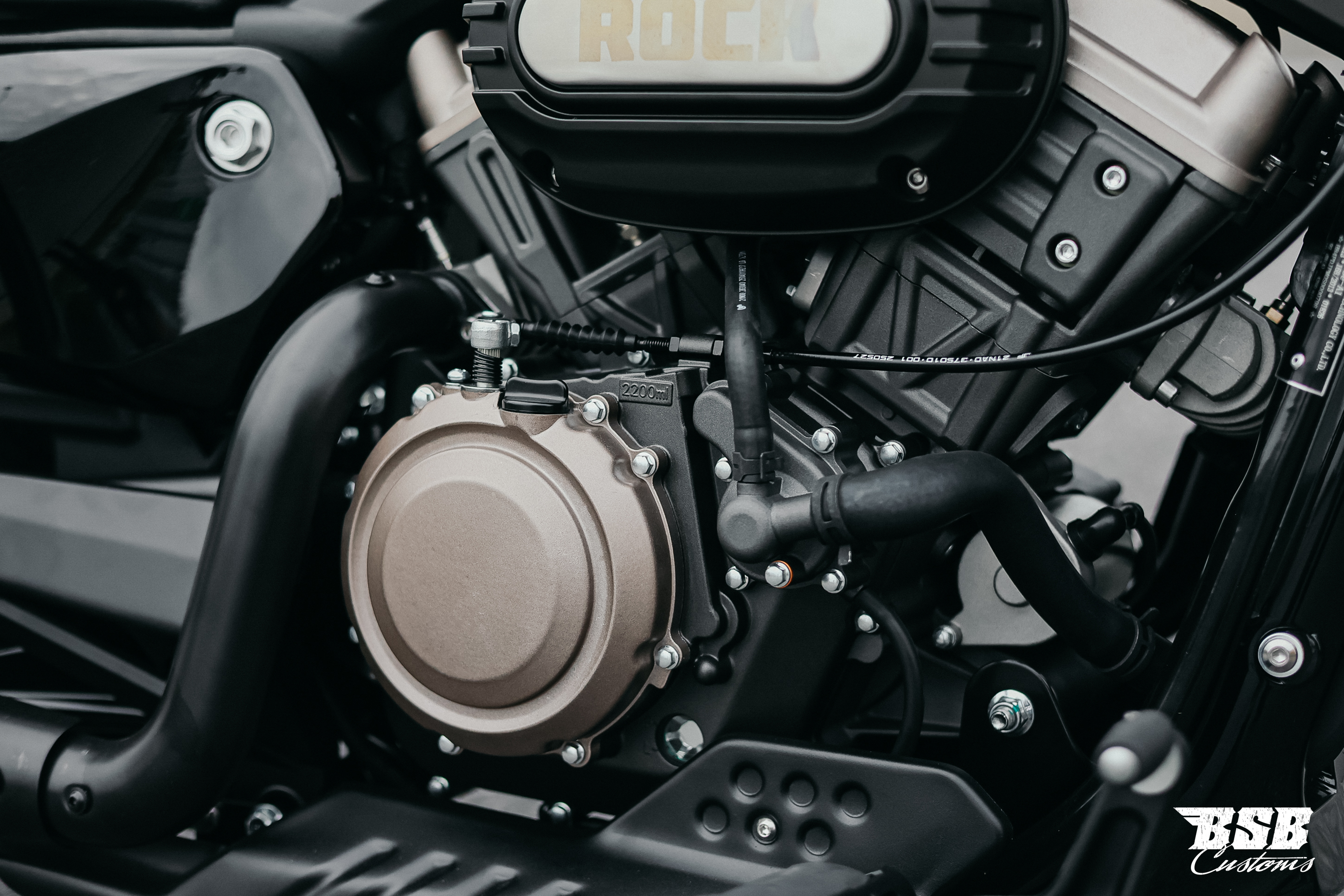 Benda ROCK 125  – CBS, LCD , Riemenantrieb,Wassergekühlt, 2 Zylinder-Doppelauspuff -  Sofort Verfügbar -  Benda ROCK 125  – CBS, LCD , Riemenantrieb,Wassergekühlt, 2 Zylinder-Doppelauspuff -  Sofort Verfügbar -