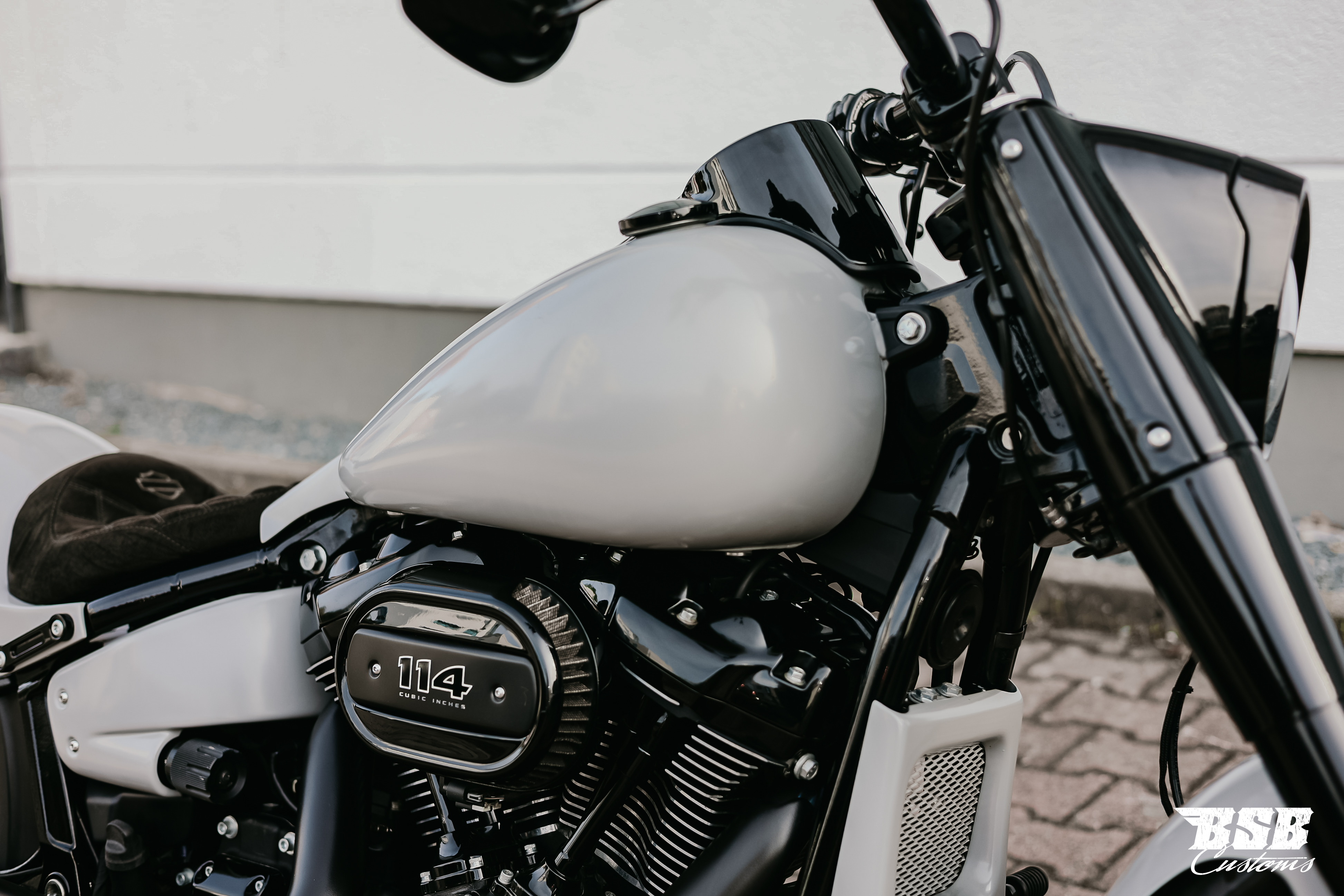 2018 Harley Davidson FAT BOY 107 CUI mit Umbau // Finanzierung ab 4,99% ohne Anzahlung möglich 