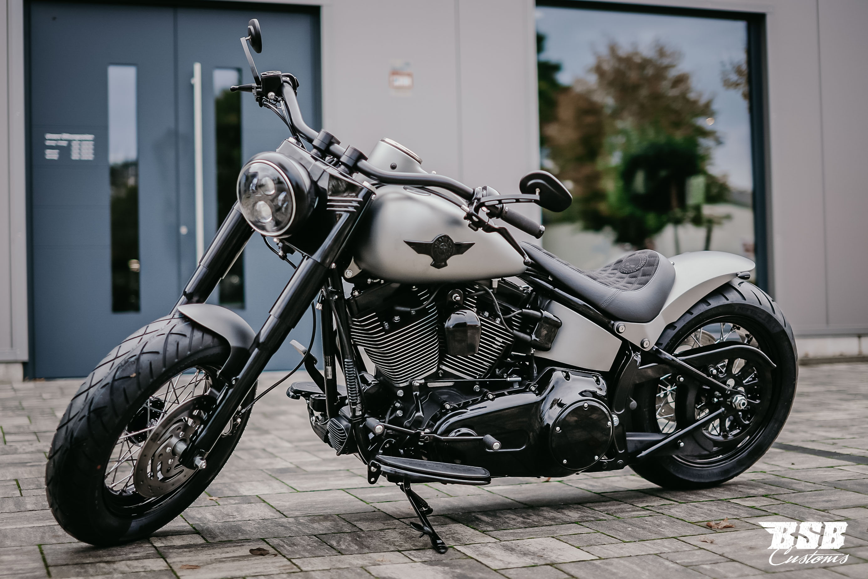 VERKAUFT !!! 2009 Heritage Softail by BSB CUSTOMS mit vielen Extras TOP Zustand (ab 293,- EUR finanzieren*)