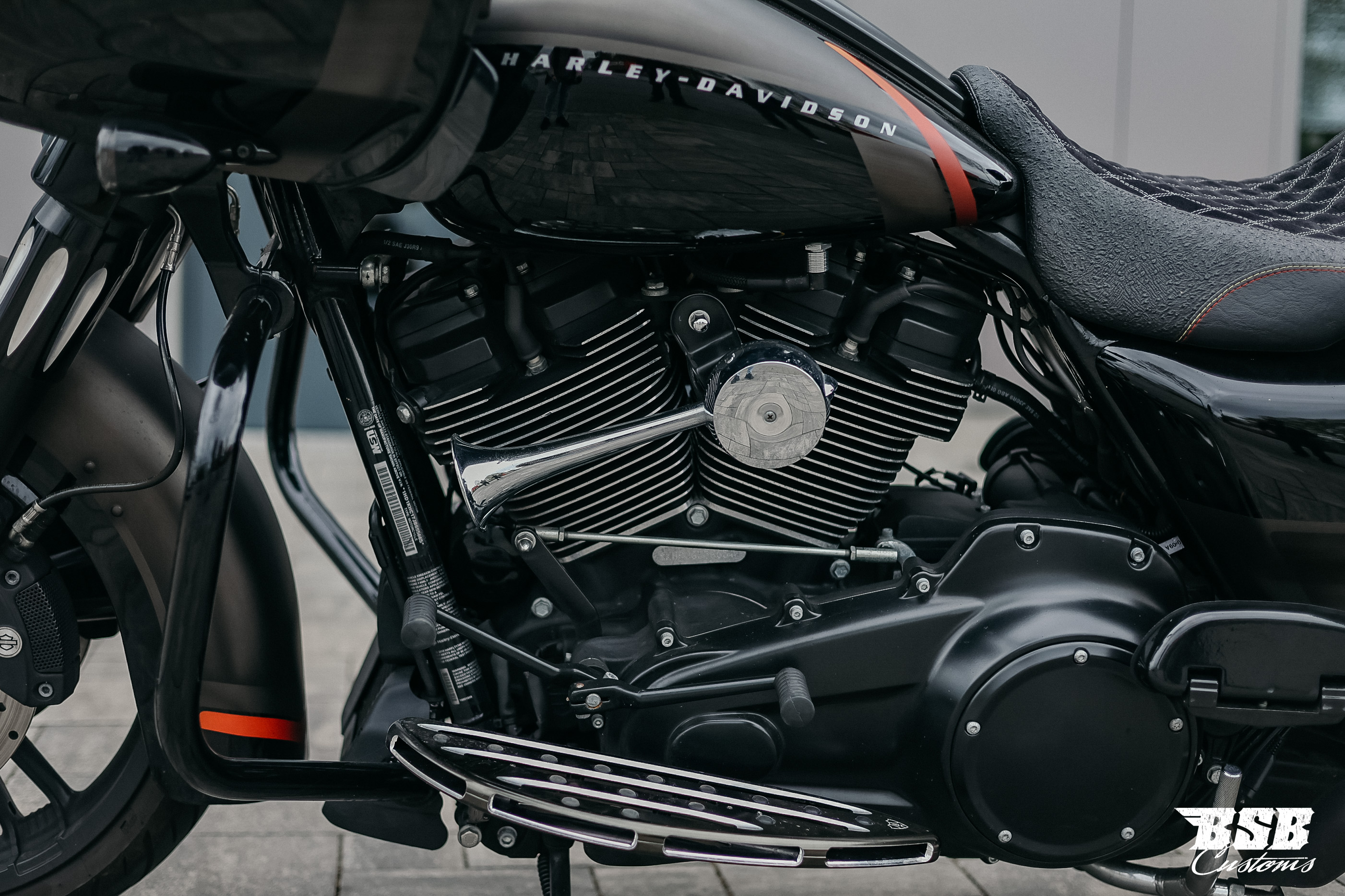 2018 FLTR ROAD GLIDE 107 CUI  mit Jekill&Hyde Anlage // Airride // Airbrush // Garantie 