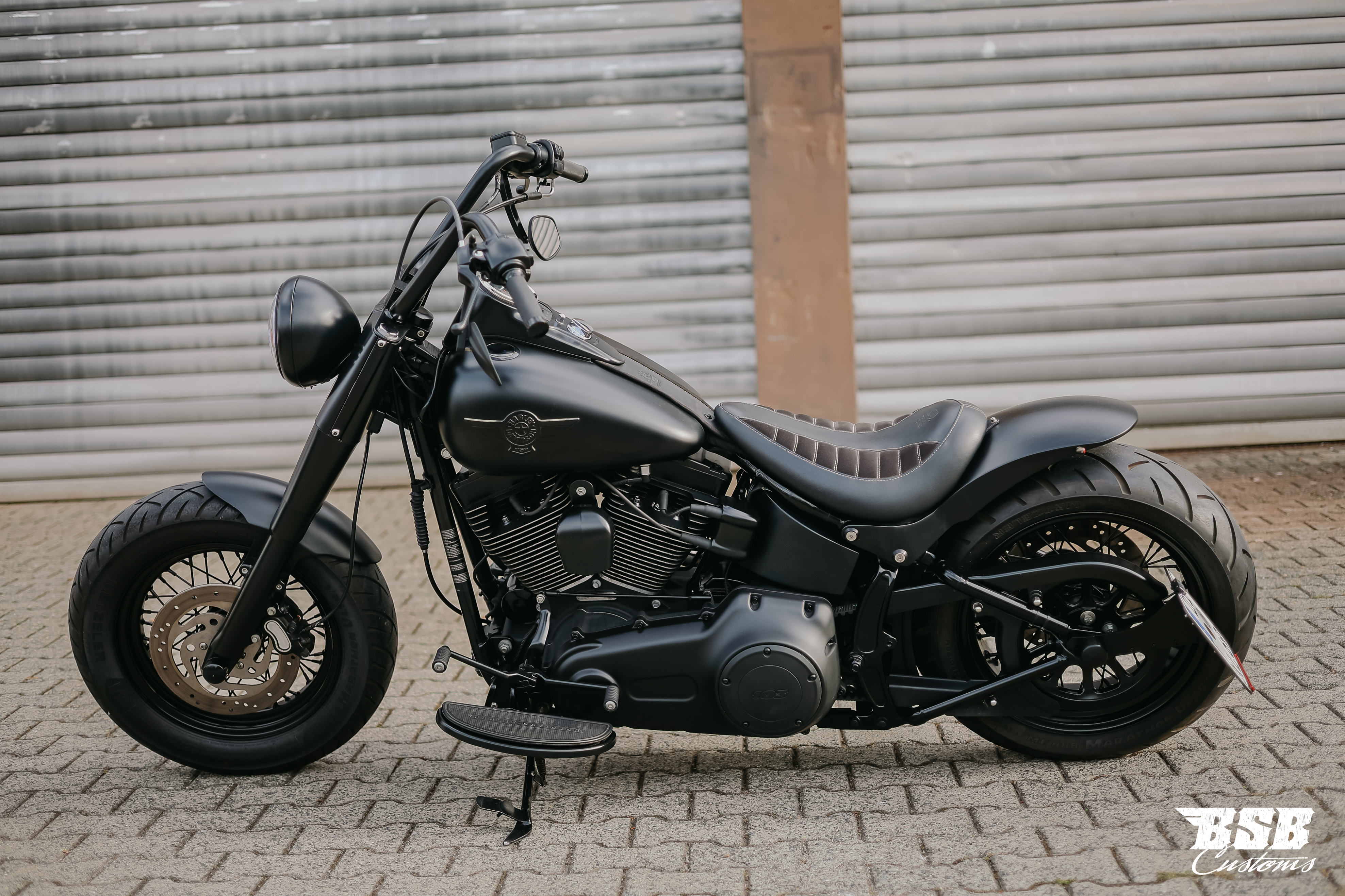 2012 Harley Davidson  Softail 103 CUI Mega-Umbau  ///  Jekill & Hyde Anlage / Finanzierung ab 5,99% möglich  ab 200 eur / mtl.