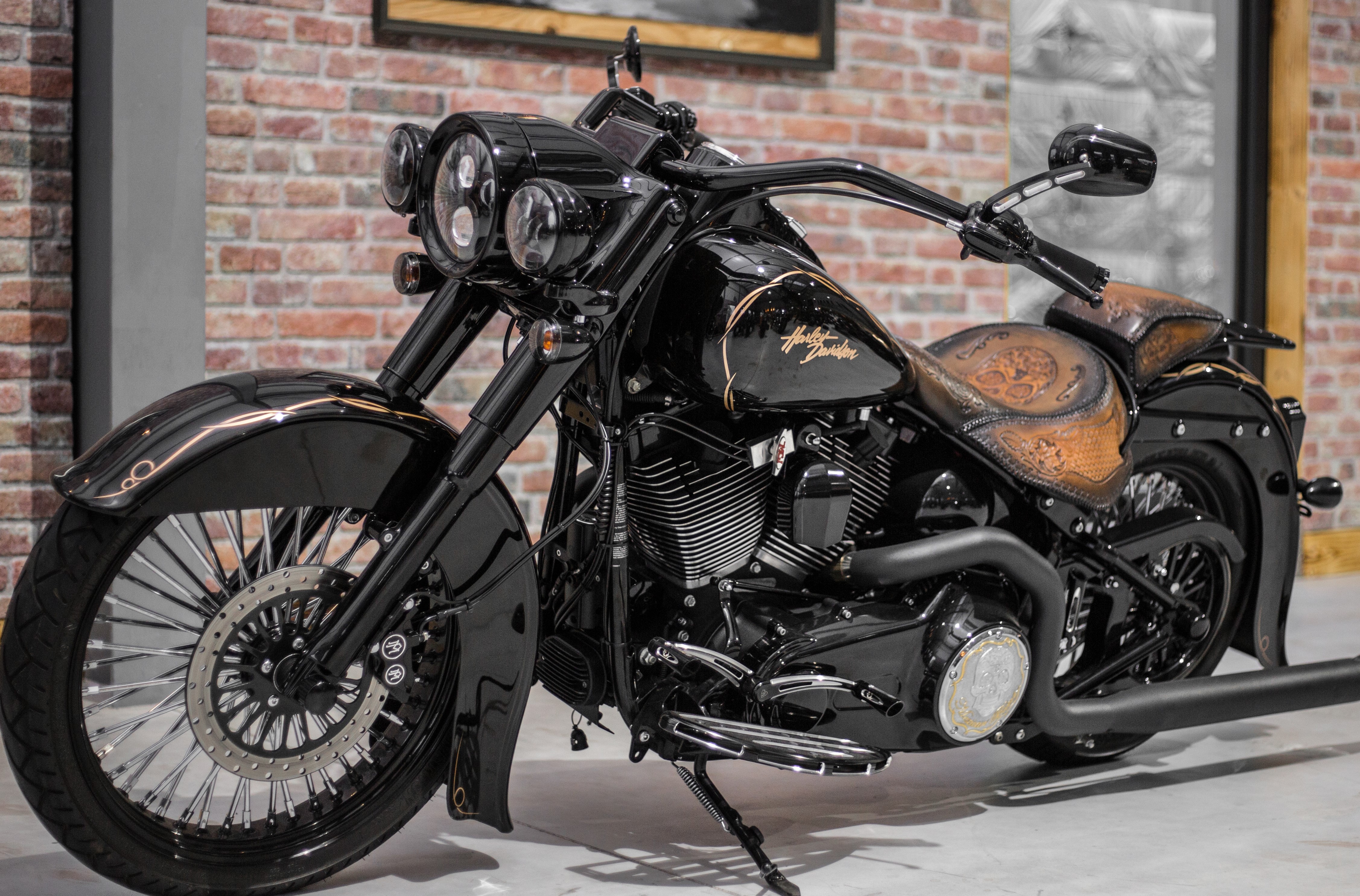 LED Zusatzscheinwerfer 4,5 "schwarz für alle Harley-Davidson Softail & Touring Modelle