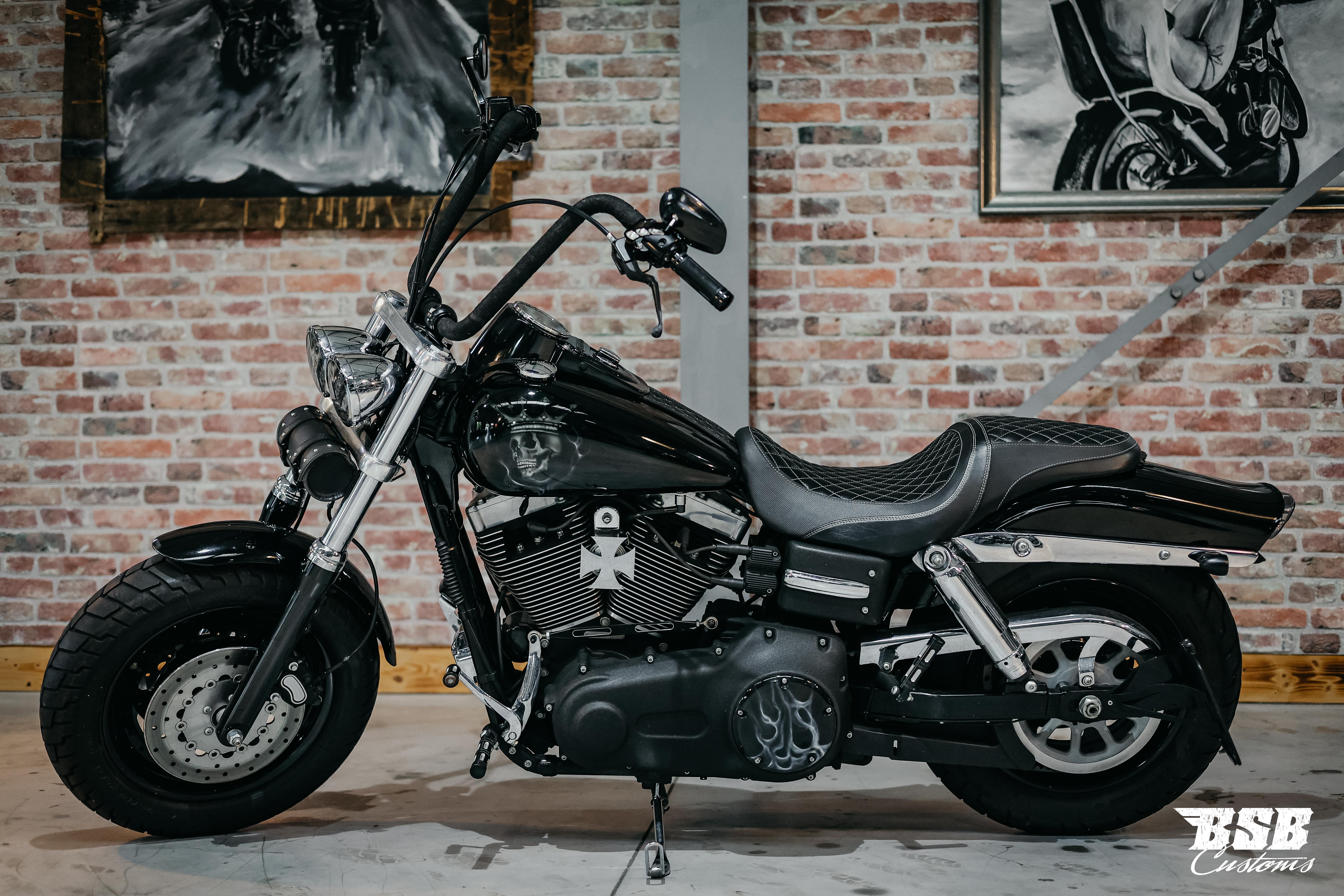 2008 Harley Davidson FXDF FAT BOB 5HD1.. TOP Zustand // Kess Tech Anlage / Airbrush Lackierung